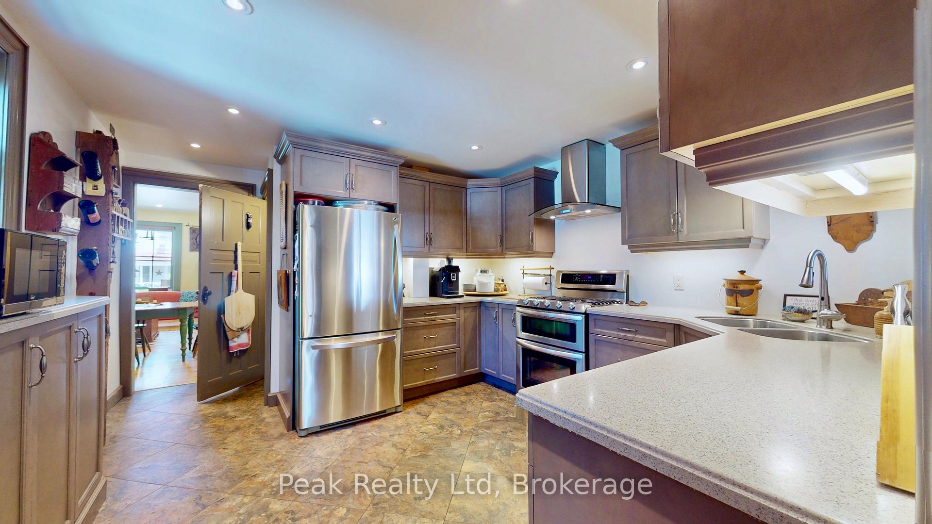 Photo 17 of 131 Douro Street, Stratford — HOMEH