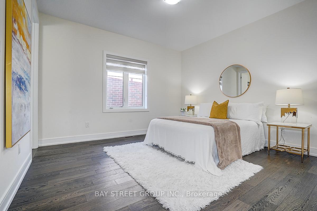 Photo 37 of 50 Botelho Circle W, Aurora, Bayview Southeast — HOMEH