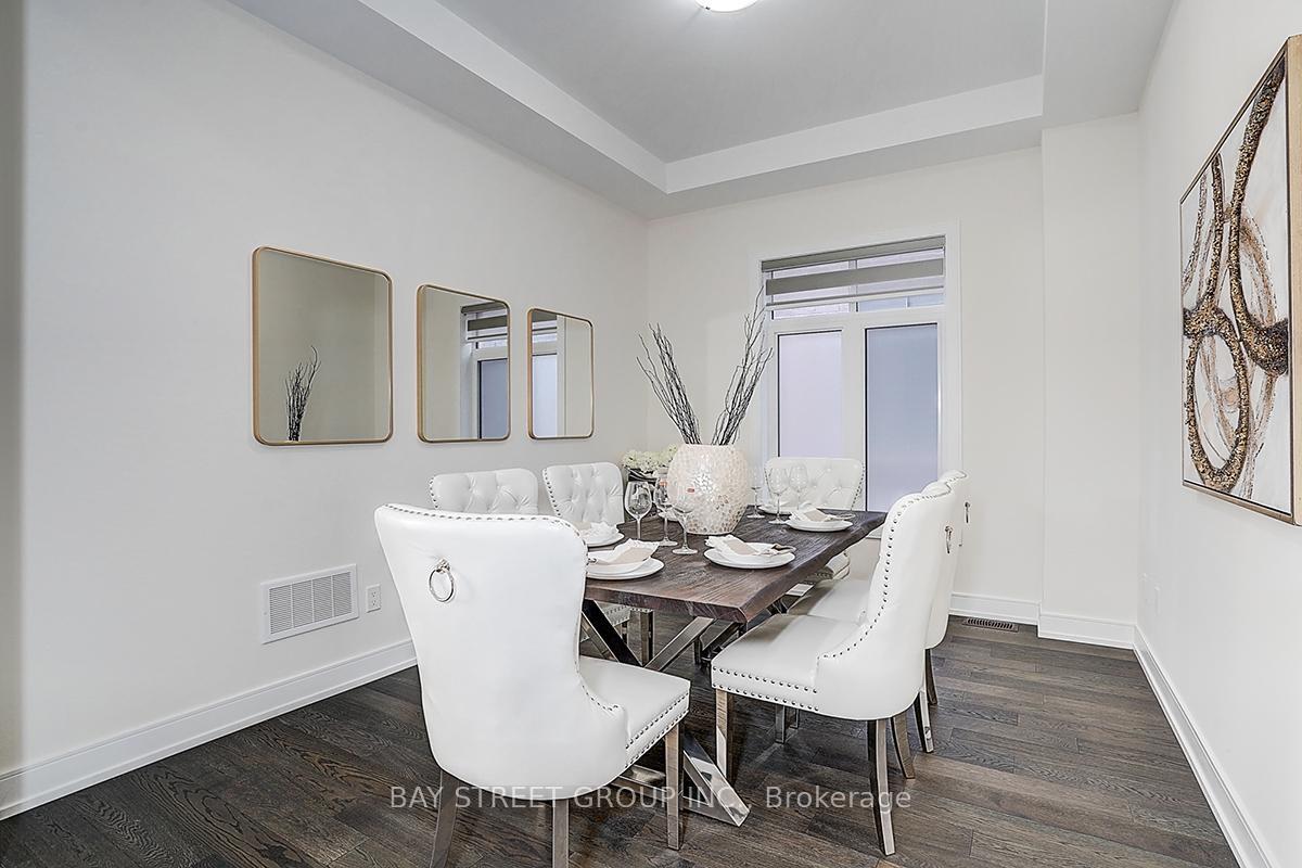 Photo 41 of 50 Botelho Circle W, Aurora, Bayview Southeast — HOMEH