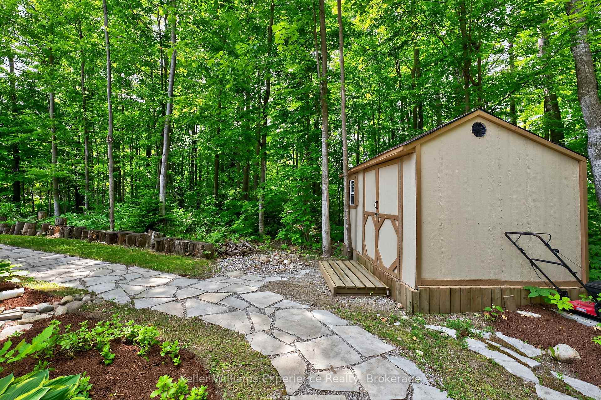 Photo 36 of 32 Pinecone Avenue, Tiny, Rural Tiny — HOMEH