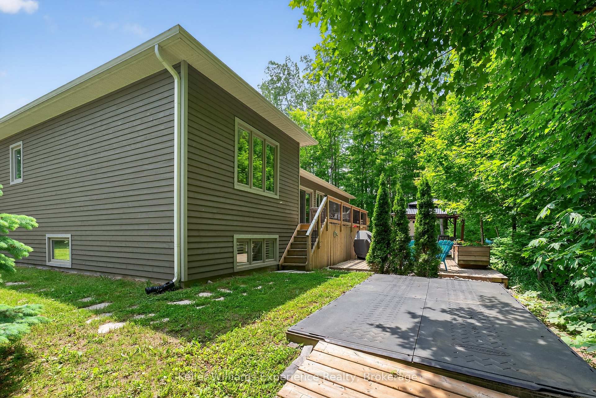 Photo 46 of 32 Pinecone Avenue, Tiny, Rural Tiny — HOMEH