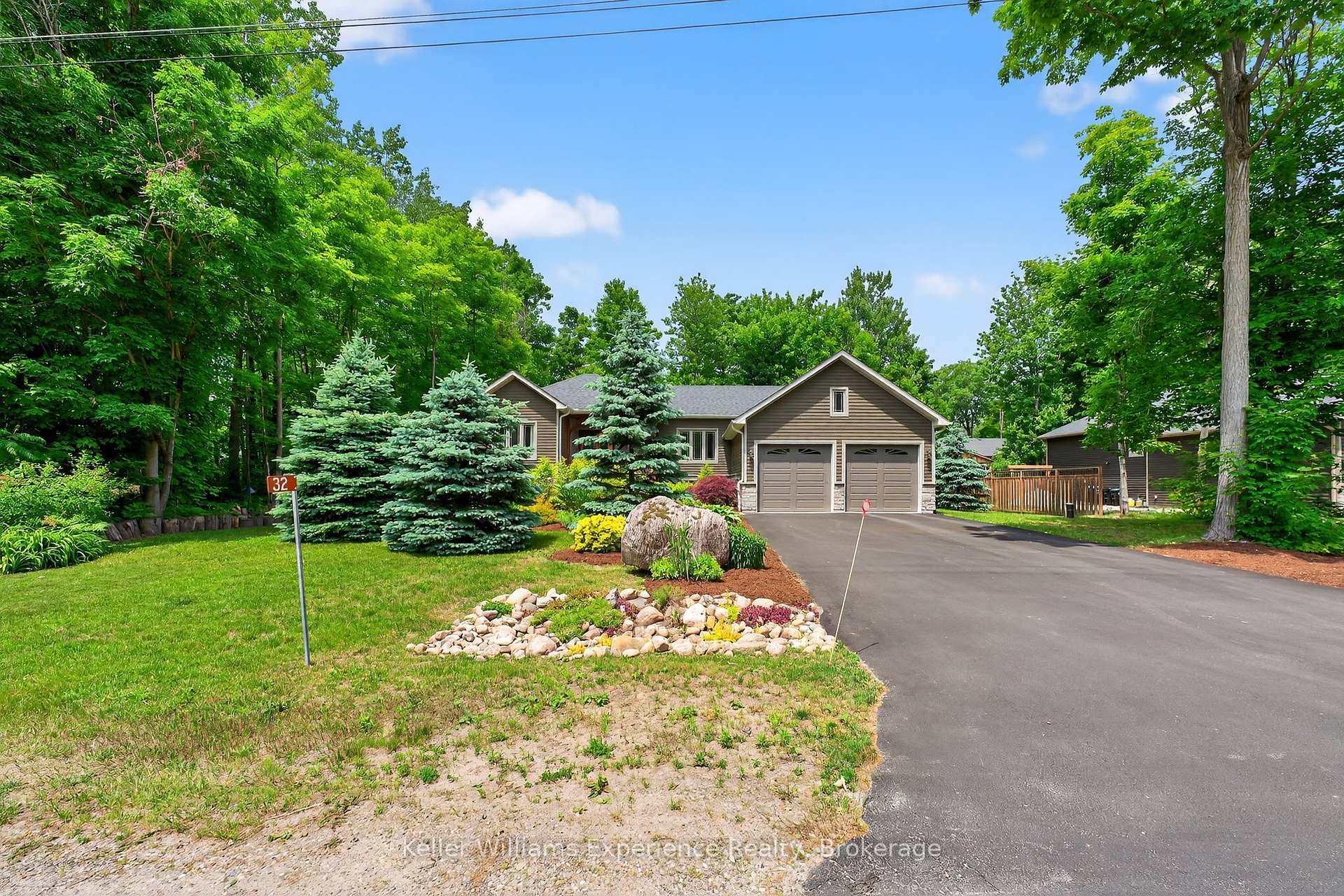 Photo 45 of 32 Pinecone Avenue, Tiny, Rural Tiny — HOMEH