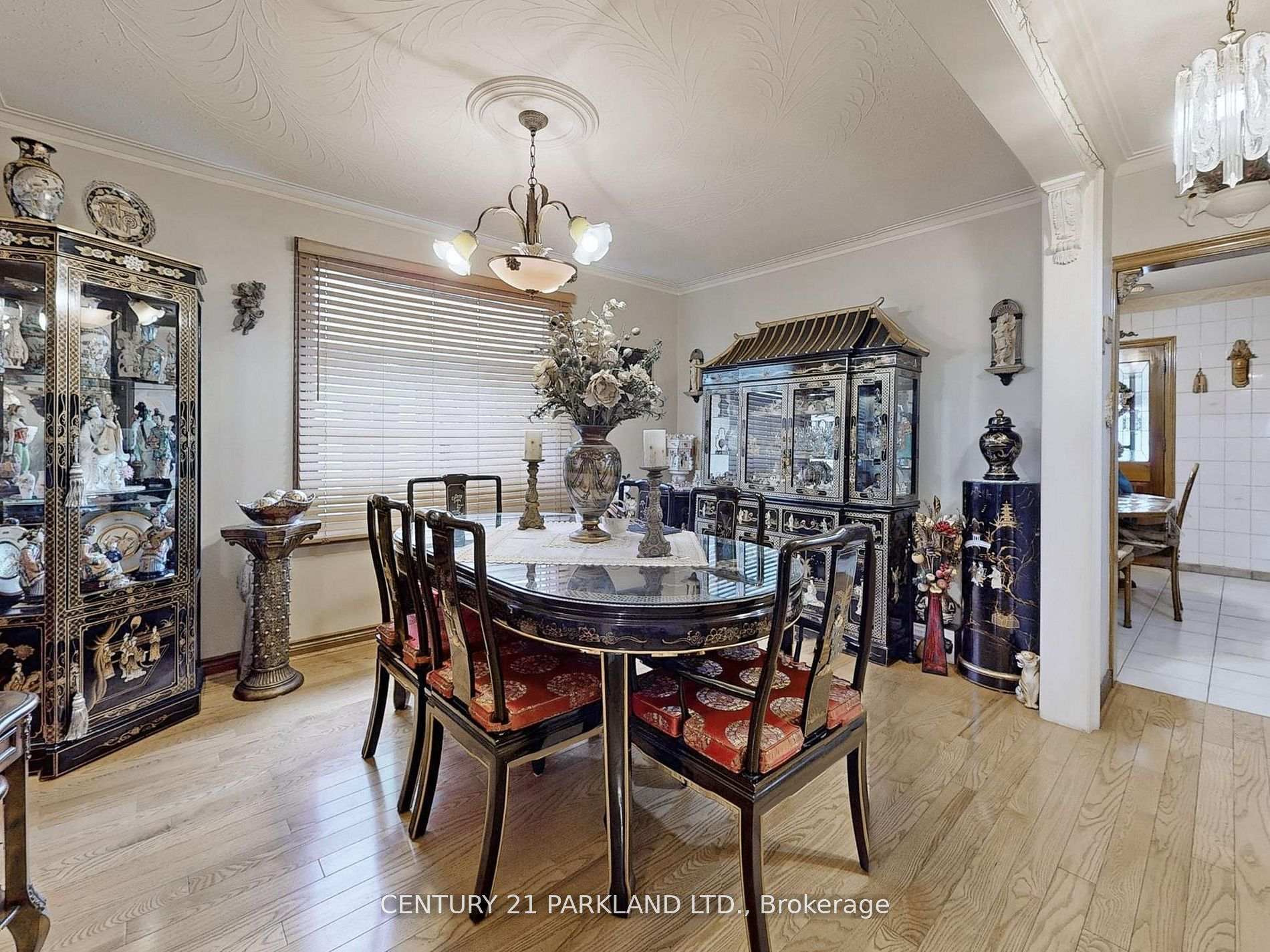 Photo 10 of 526 Milverton Boulevard, Toronto, Danforth — HOMEH