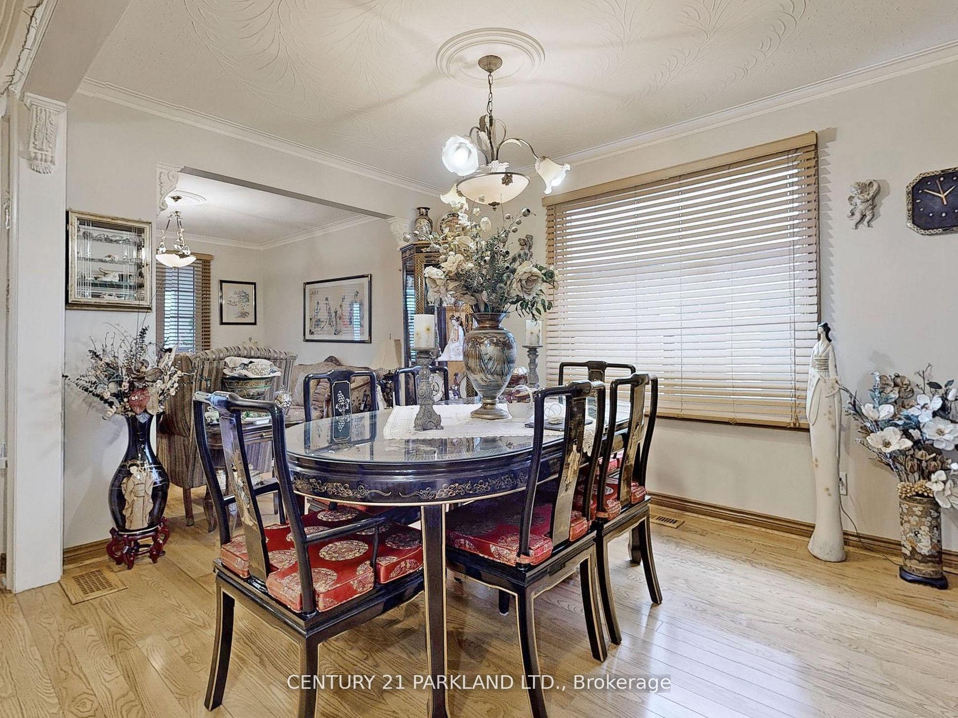 Photo 6 of 526 Milverton Boulevard, Toronto, Danforth — HOMEH