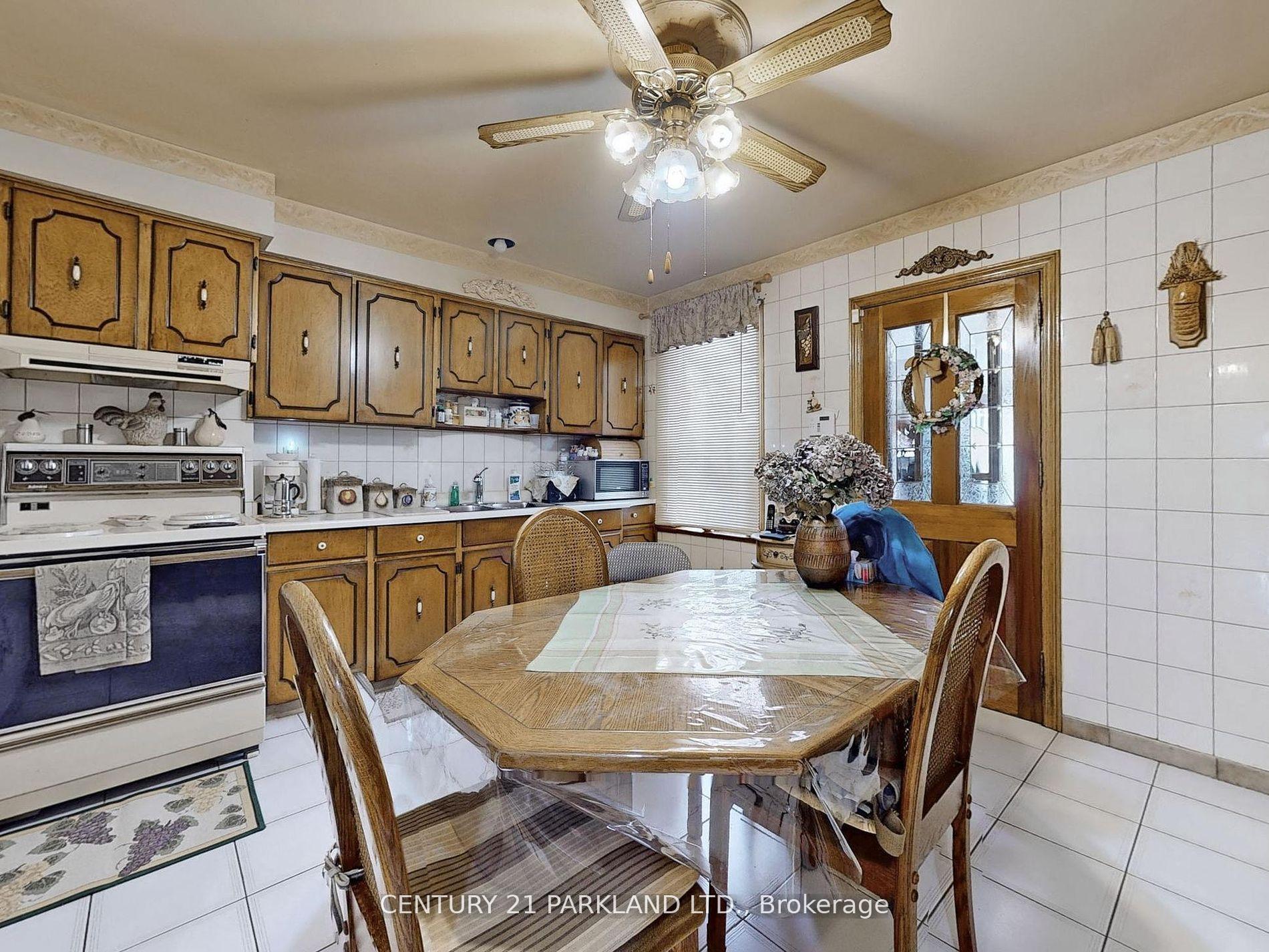 Photo 14 of 526 Milverton Boulevard, Toronto, Danforth — HOMEH