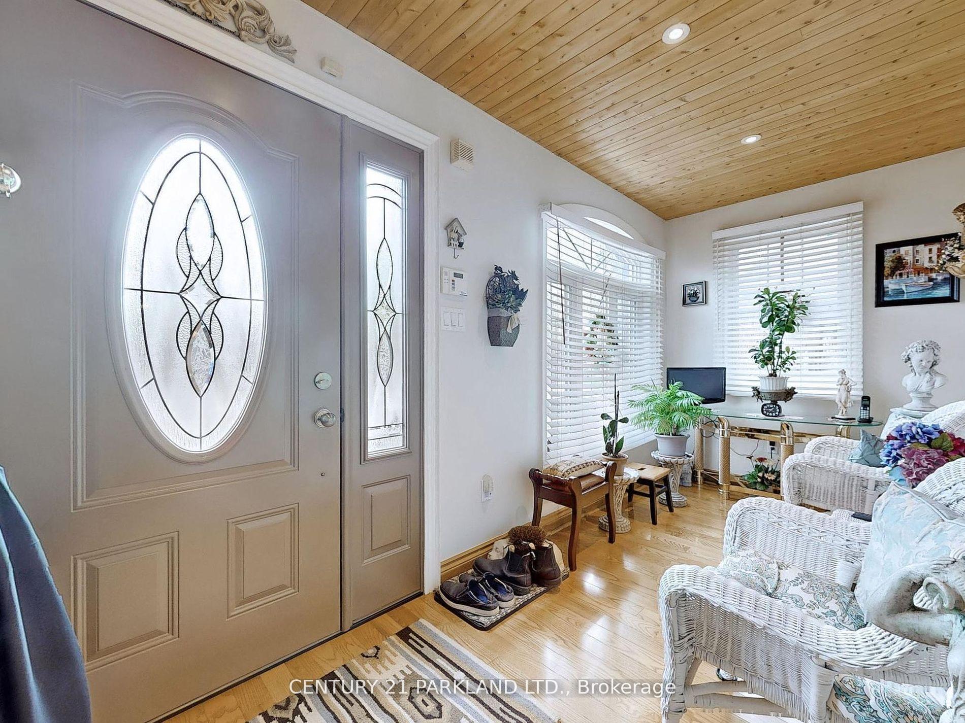 Photo 12 of 526 Milverton Boulevard, Toronto, Danforth — HOMEH