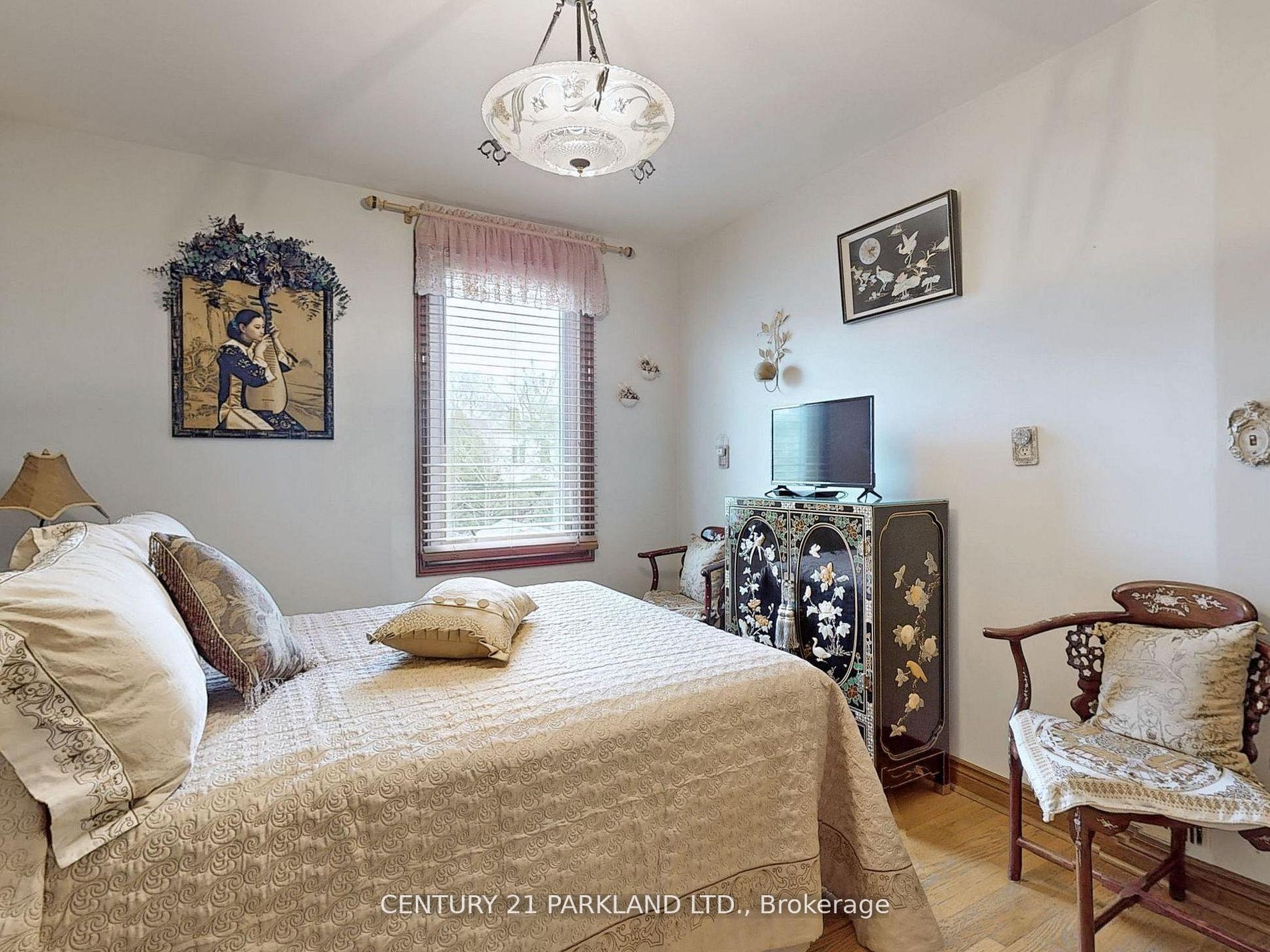 Photo 26 of 526 Milverton Boulevard, Toronto, Danforth — HOMEH