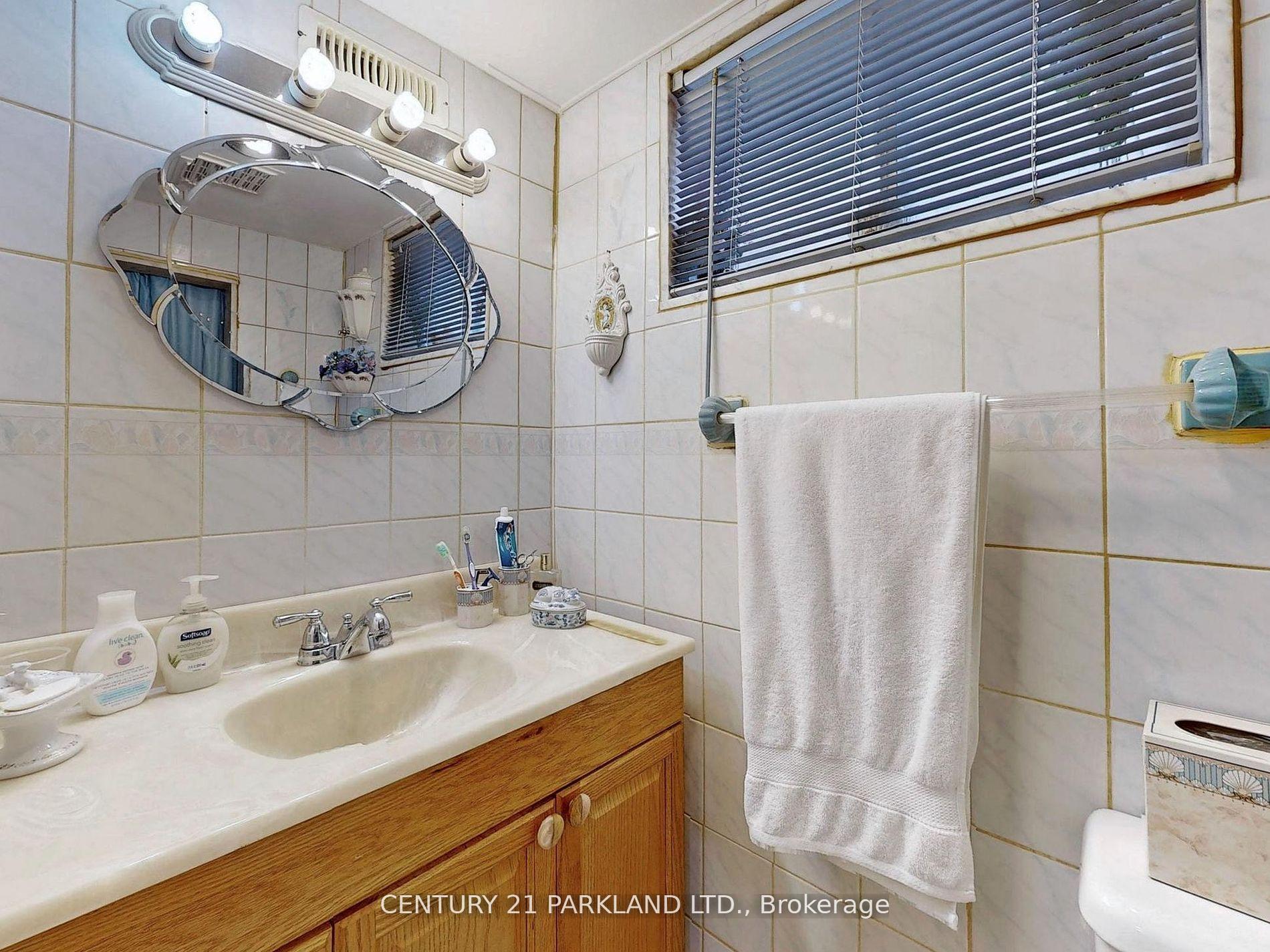 Photo 33 of 526 Milverton Boulevard, Toronto, Danforth — HOMEH