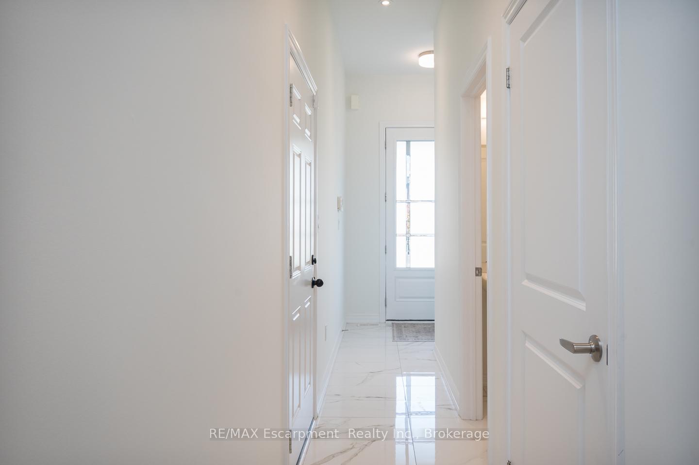 Photo 6 of 1354 Farmstead Drive, Milton, Ford — HOMEH