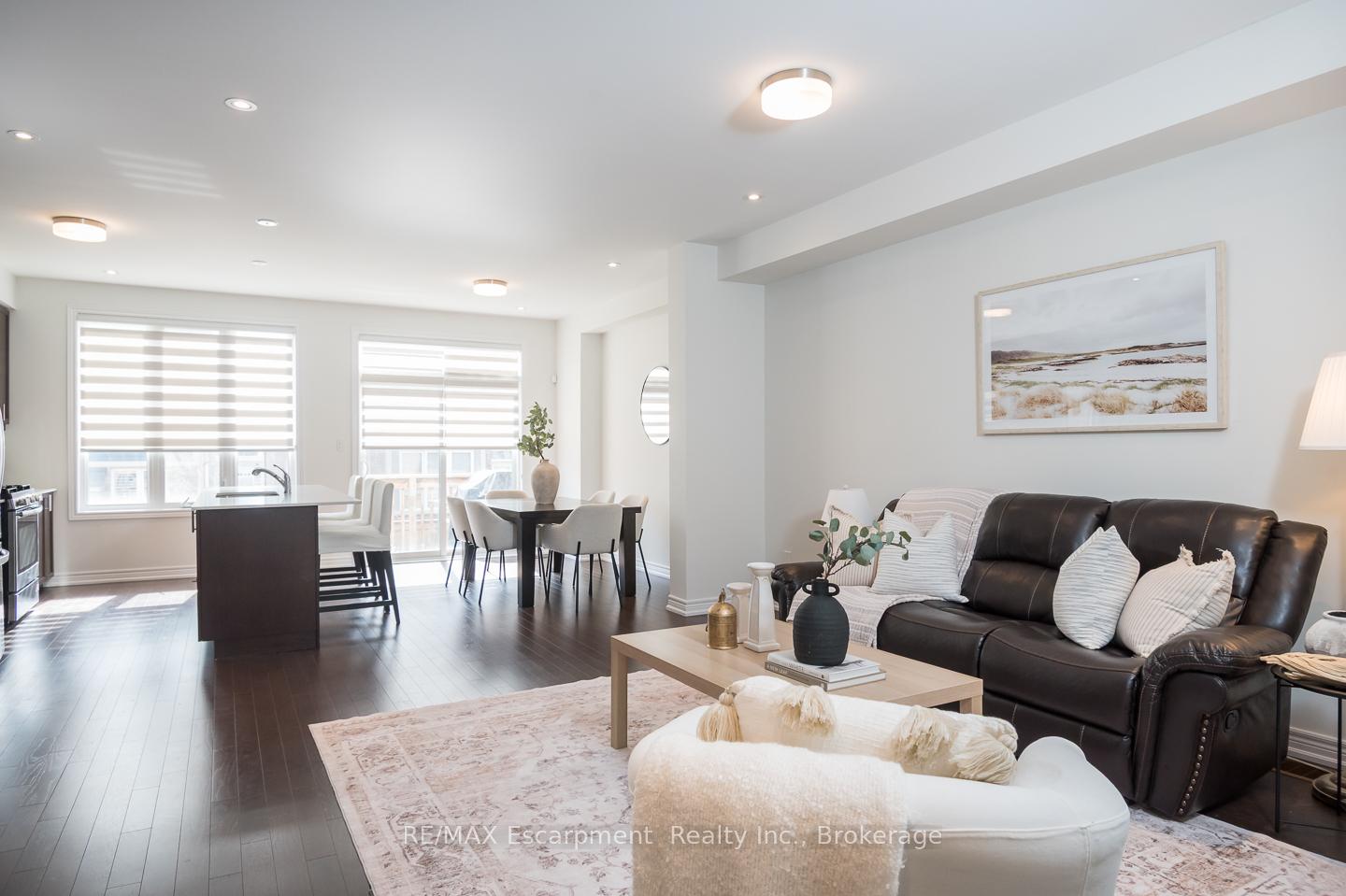 Photo 9 of 1354 Farmstead Drive, Milton, Ford — HOMEH