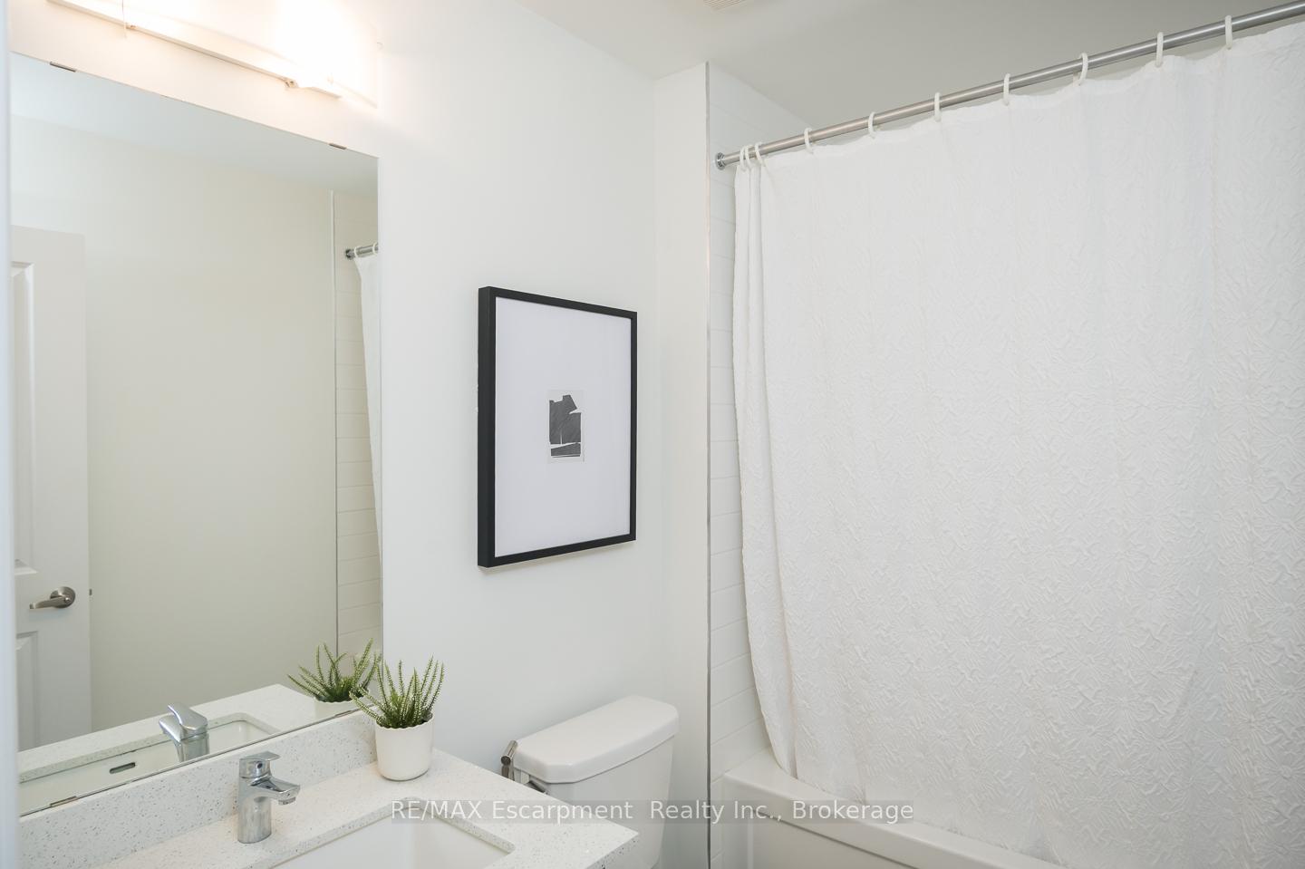 Photo 17 of 1354 Farmstead Drive, Milton, Ford — HOMEH
