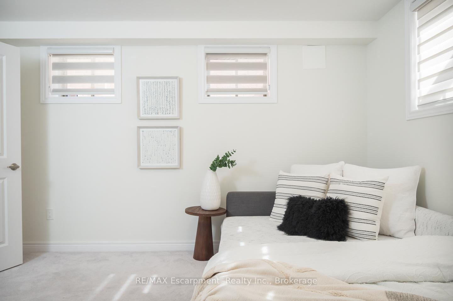 Photo 30 of 1354 Farmstead Drive, Milton, Ford — HOMEH