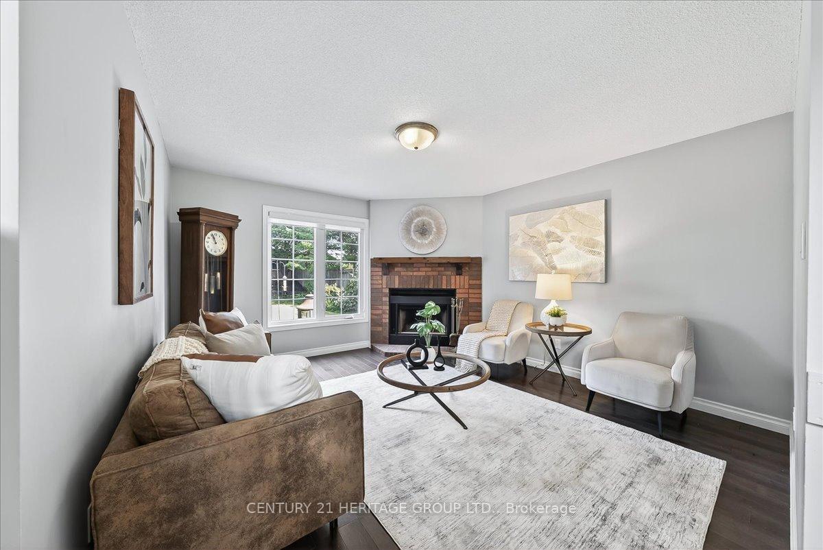 Photo 31 of 76 Attridge Drive, Aurora, Aurora Village — HOMEH