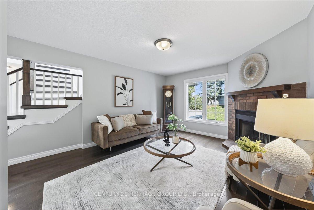 Photo 26 of 76 Attridge Drive, Aurora, Aurora Village — HOMEH