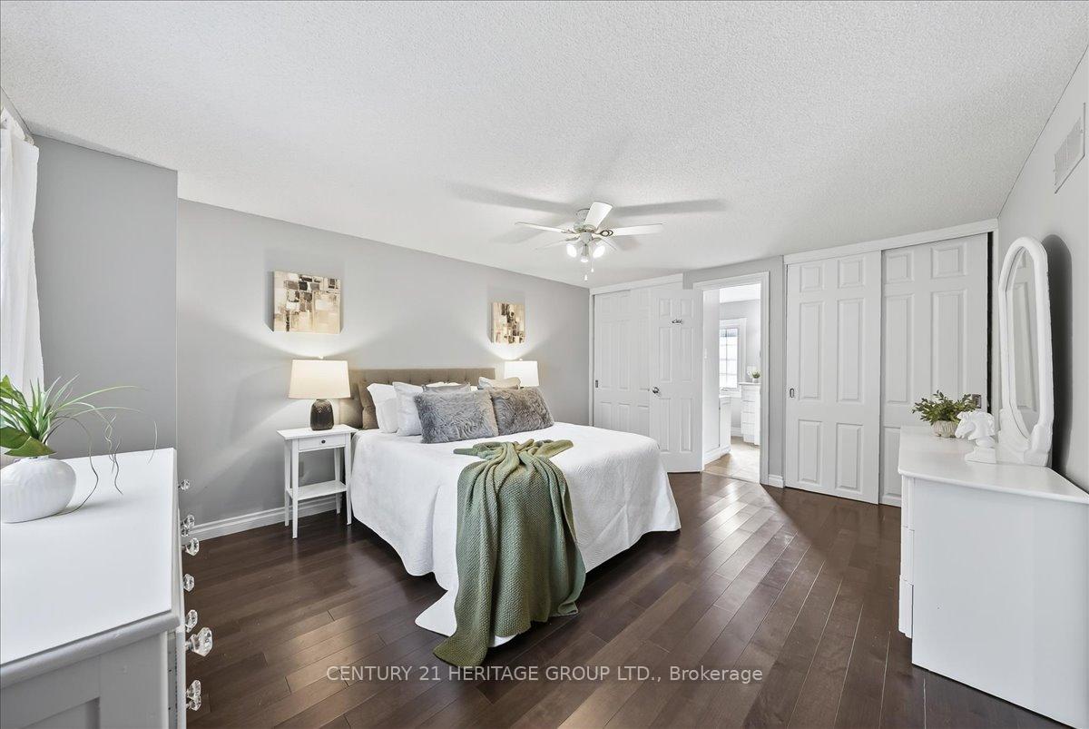 Photo 13 of 76 Attridge Drive, Aurora, Aurora Village — HOMEH