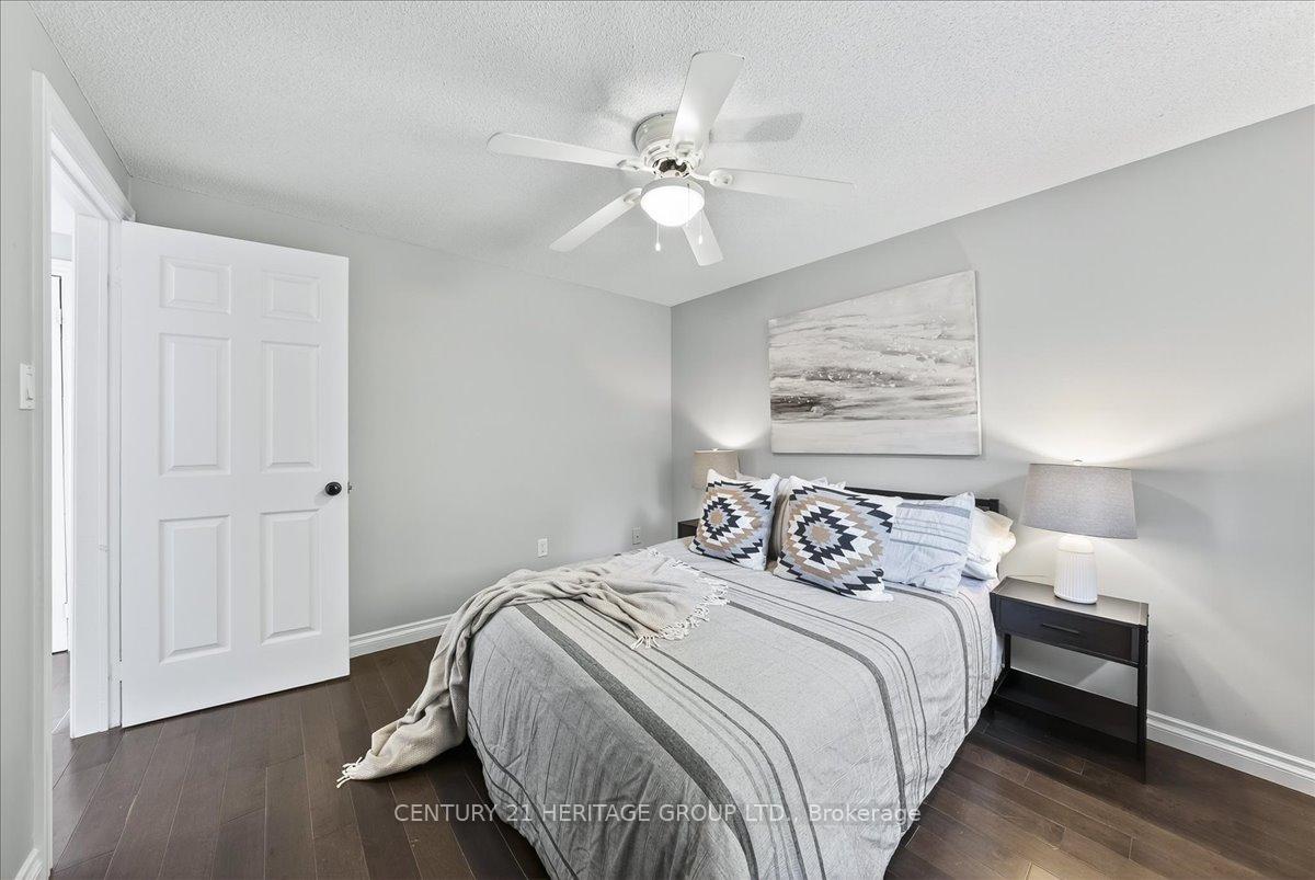 Photo 28 of 76 Attridge Drive, Aurora, Aurora Village — HOMEH
