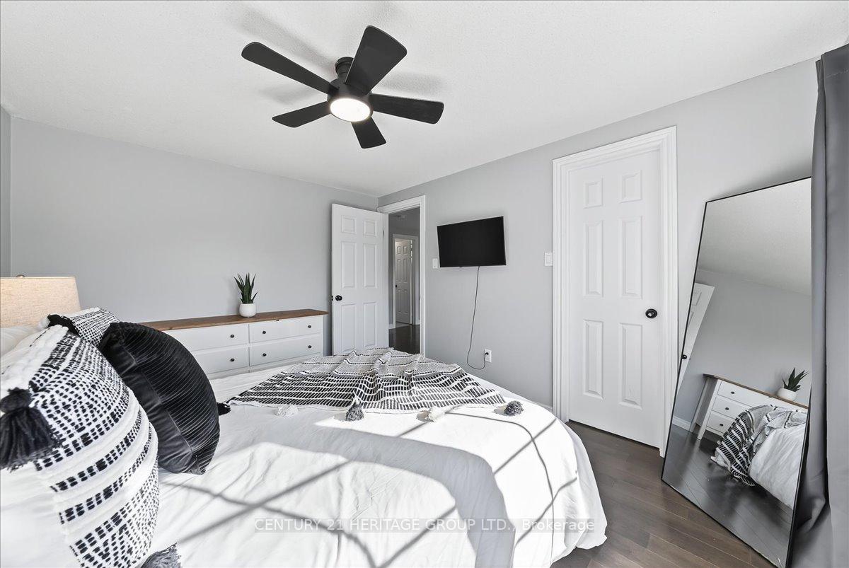 Photo 44 of 76 Attridge Drive, Aurora, Aurora Village — HOMEH
