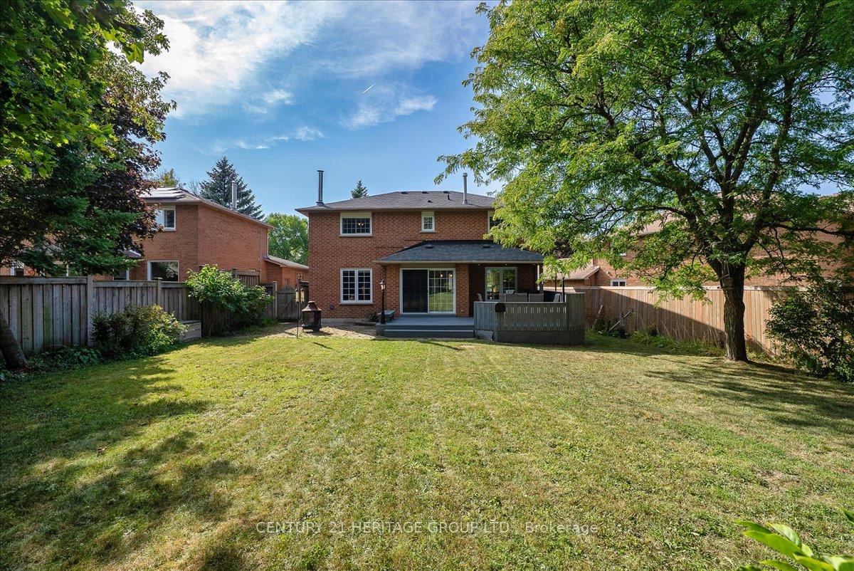 Photo 39 of 76 Attridge Drive, Aurora, Aurora Village — HOMEH