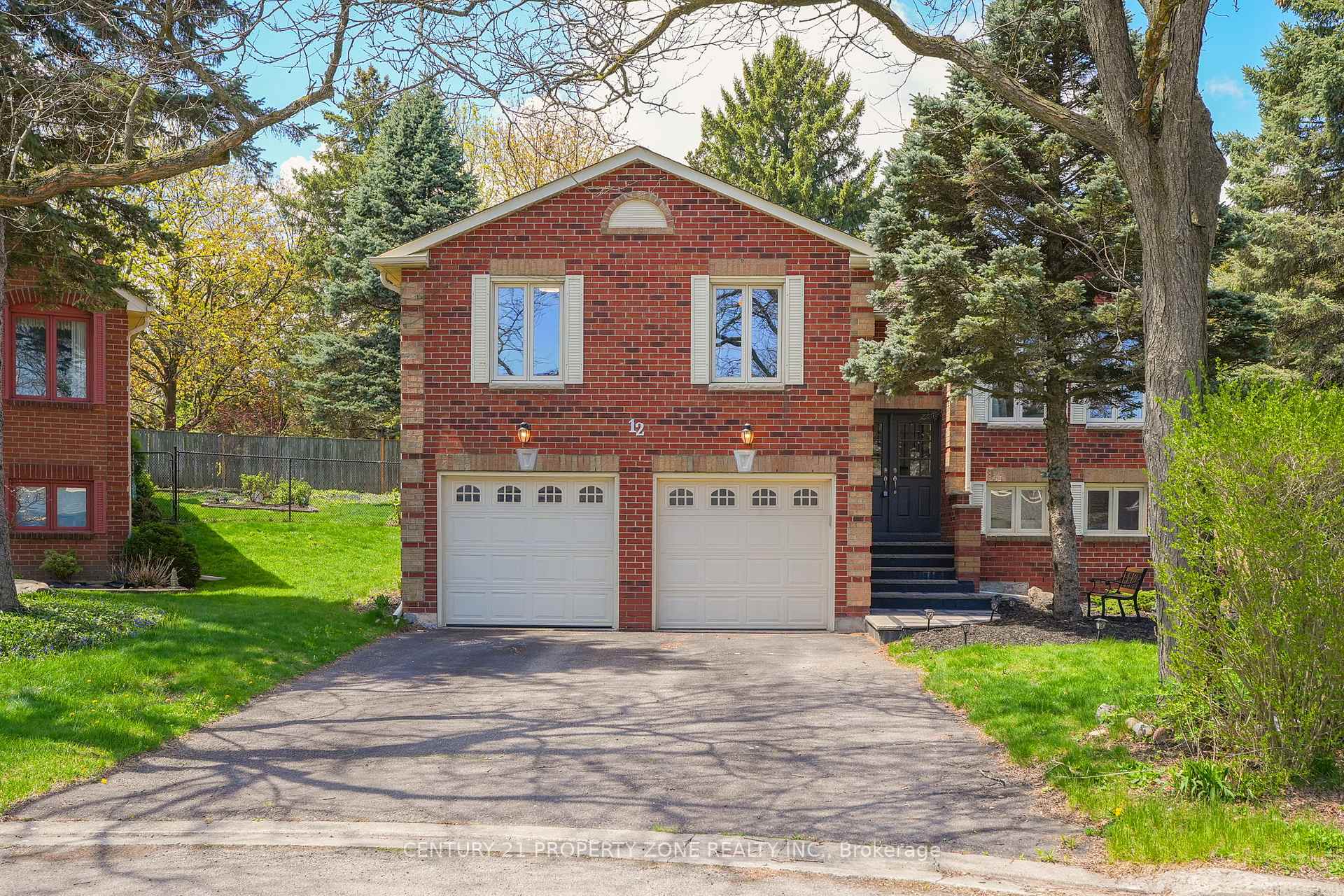 Photo 4 of 12 Archer Court, Brampton, Snelgrove — HOMEH