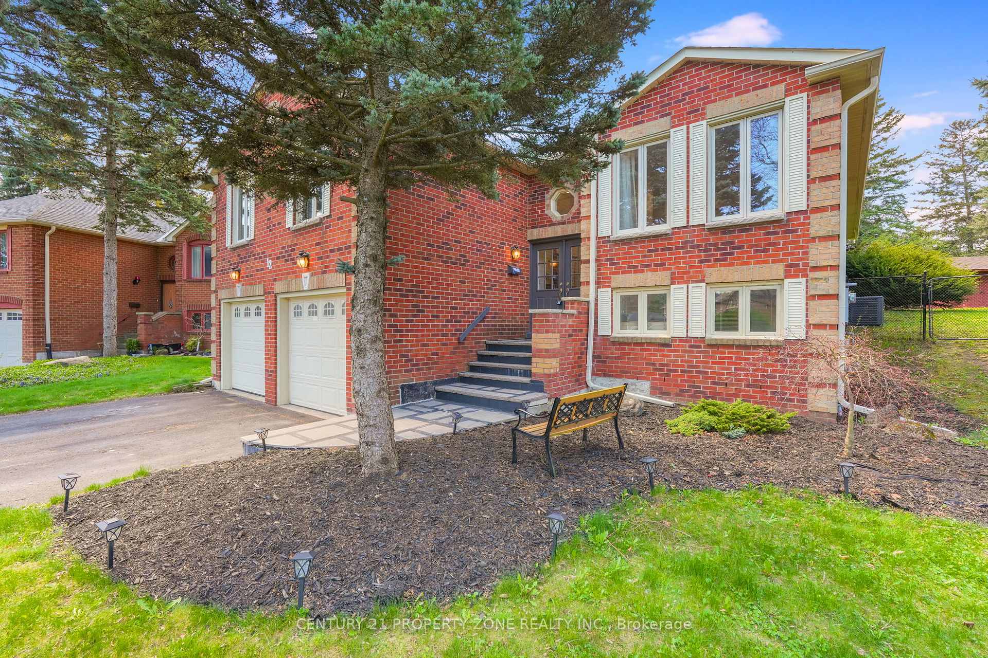 Photo 11 of 12 Archer Court, Brampton, Snelgrove — HOMEH