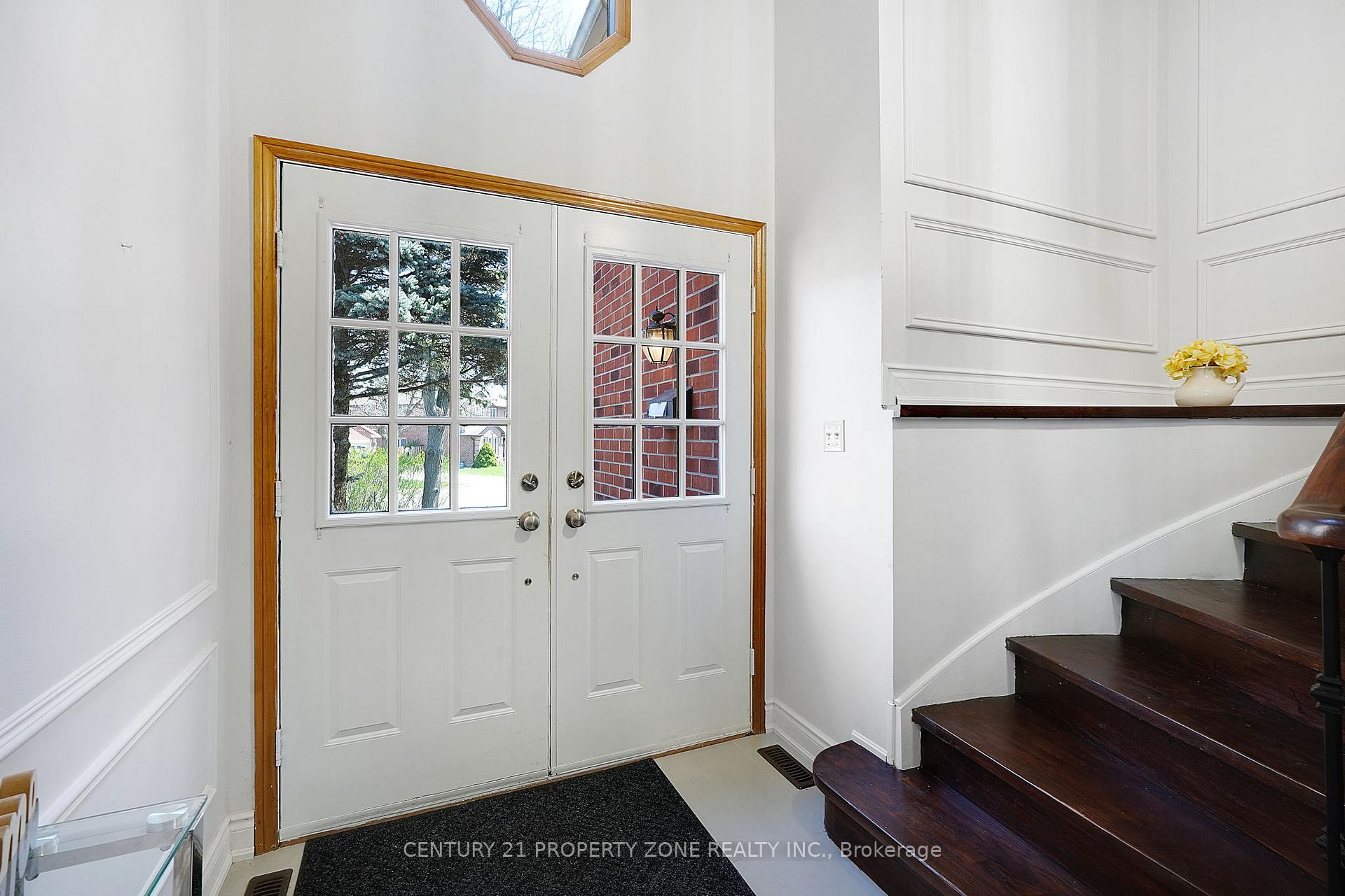 Photo 8 of 12 Archer Court, Brampton, Snelgrove — HOMEH