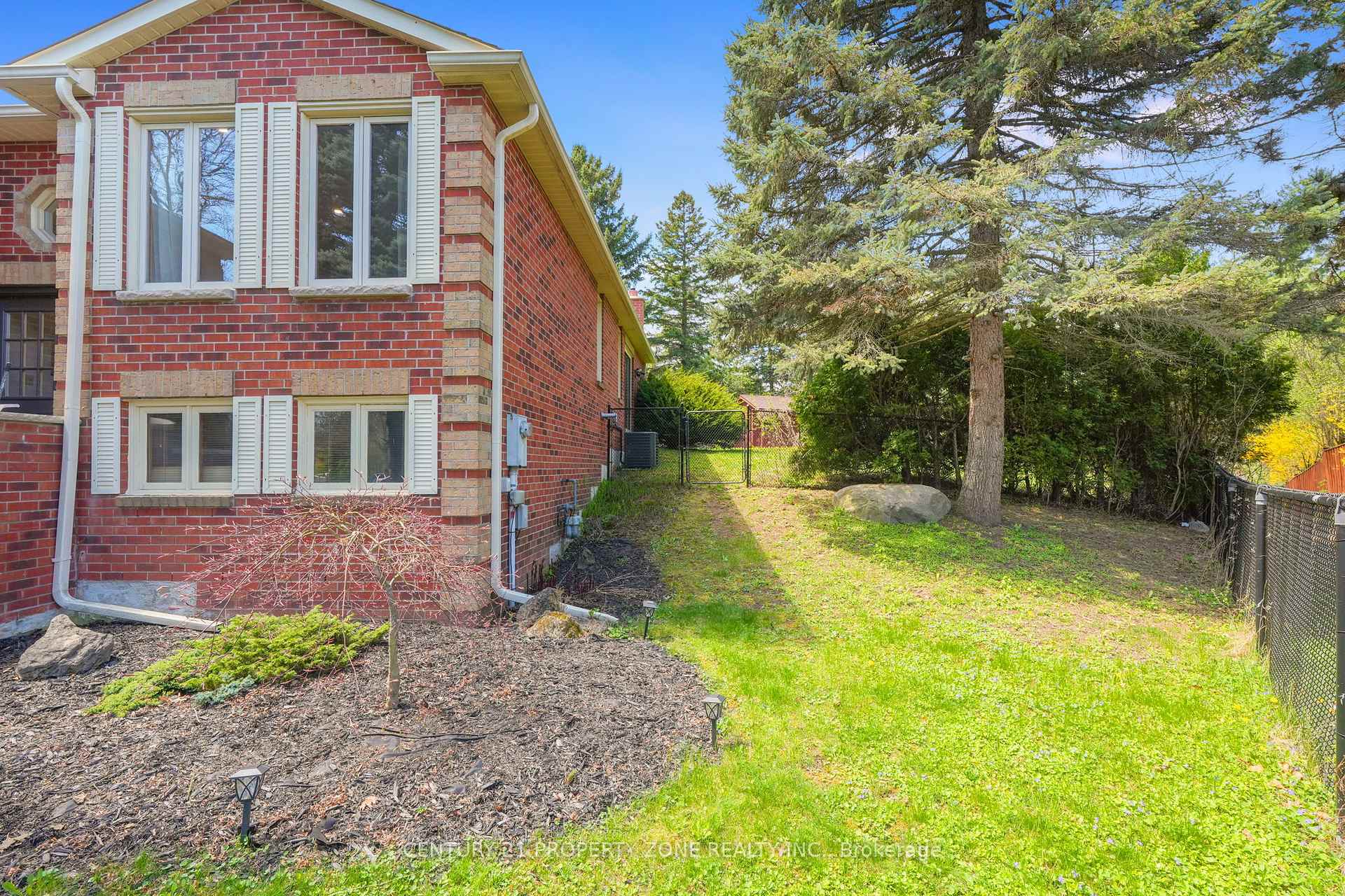 Photo 46 of 12 Archer Court, Brampton, Snelgrove — HOMEH
