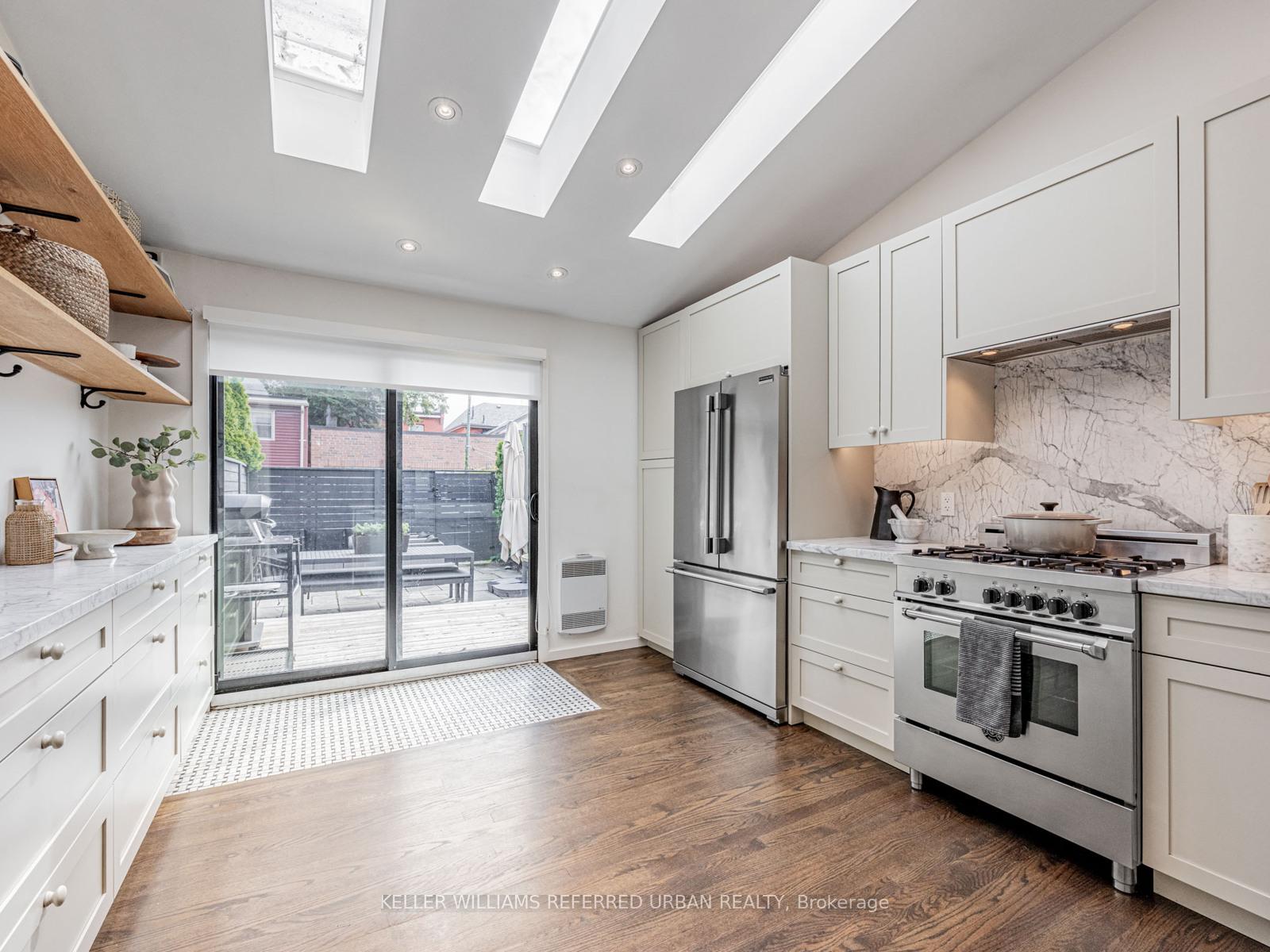 Photo 35 of 21 Northcote Avenue, Toronto, Little Portugal — HOMEH