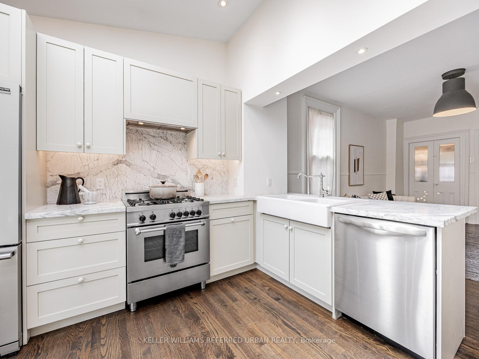 Photo 11 of 21 Northcote Avenue, Toronto, Little Portugal — HOMEH
