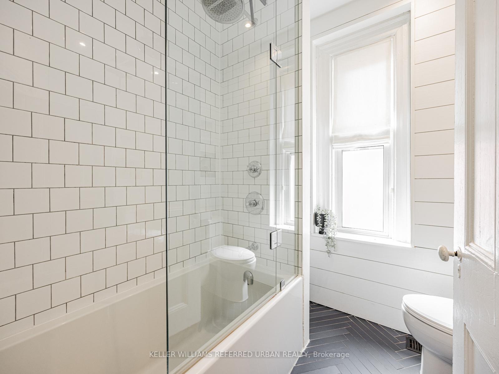 Photo 21 of 21 Northcote Avenue, Toronto, Little Portugal — HOMEH