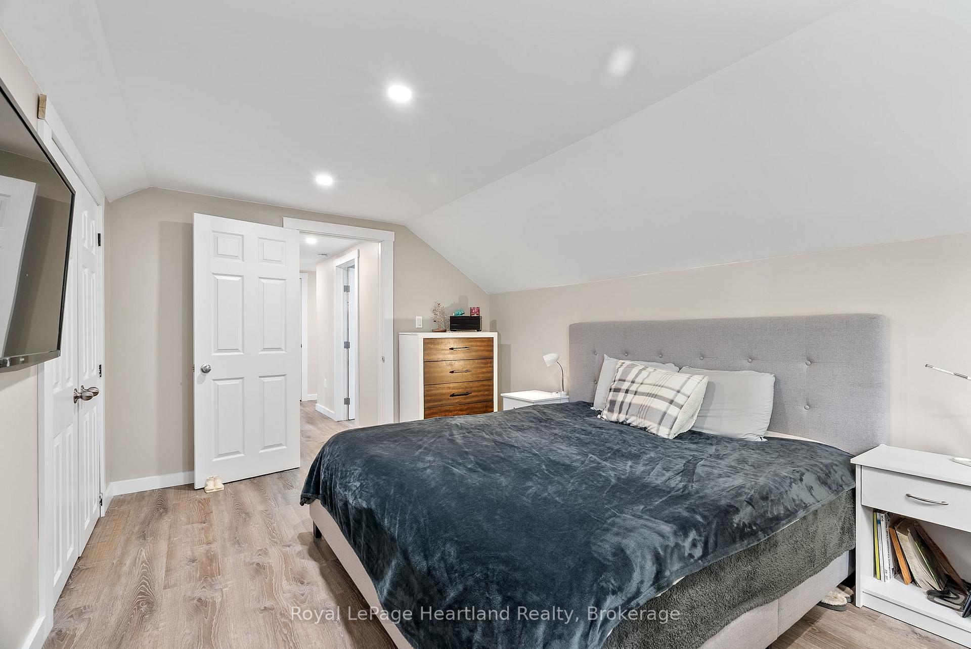 Photo 22 of 393 Shuter Street, North Huron, Wingham — HOMEH