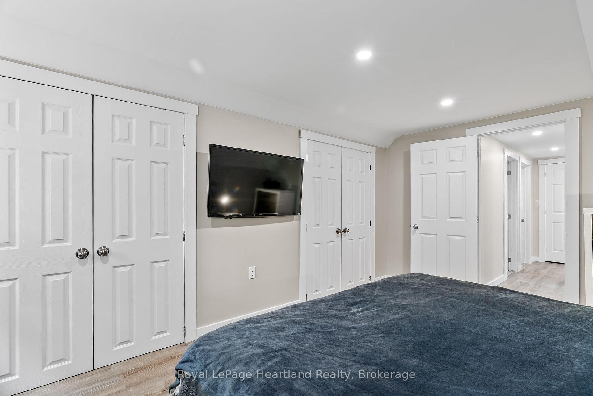Photo 20 of 393 Shuter Street, North Huron, Wingham — HOMEH