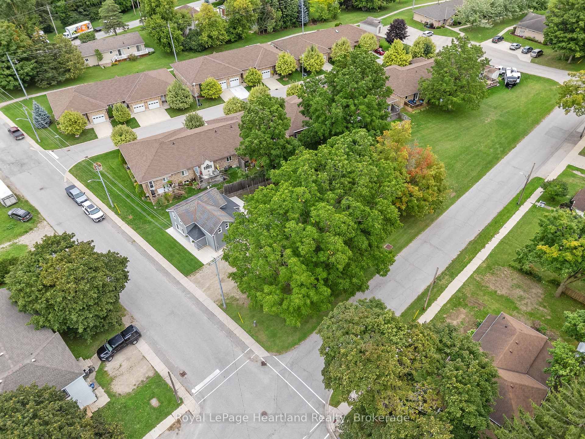 Photo 36 of 393 Shuter Street, North Huron, Wingham — HOMEH