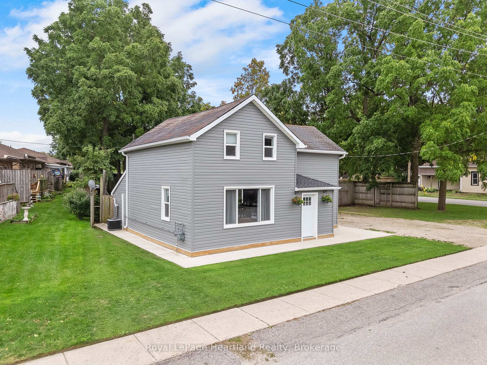 Photo 43 of 393 Shuter Street, North Huron, Wingham — HOMEH