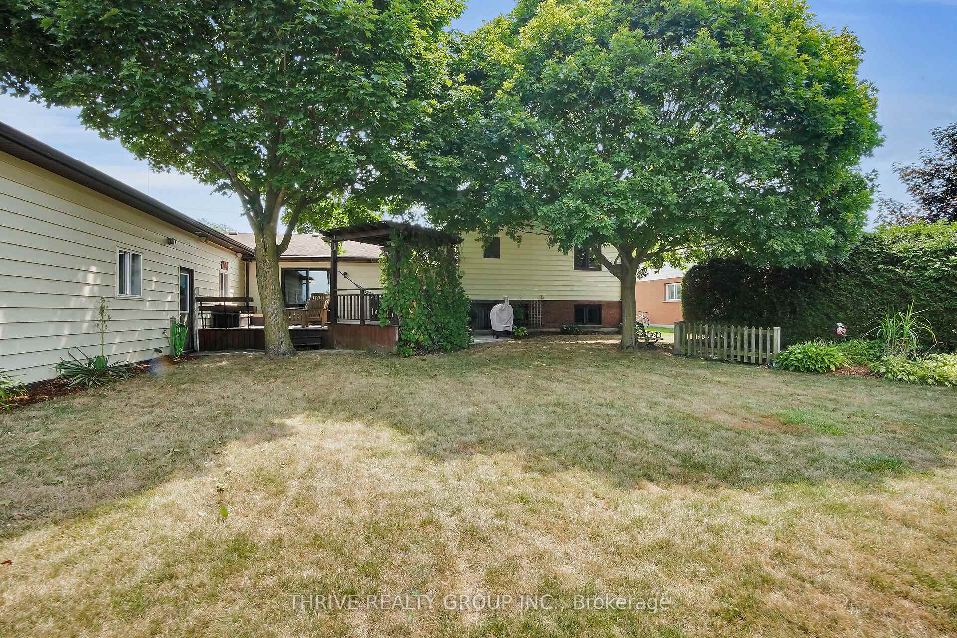 Photo 6 of 123 Michelle Avenue, North Middlesex, Parkhill — HOMEH