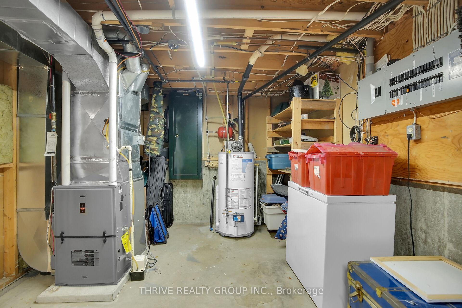 Photo 35 of 123 Michelle Avenue, North Middlesex, Parkhill — HOMEH