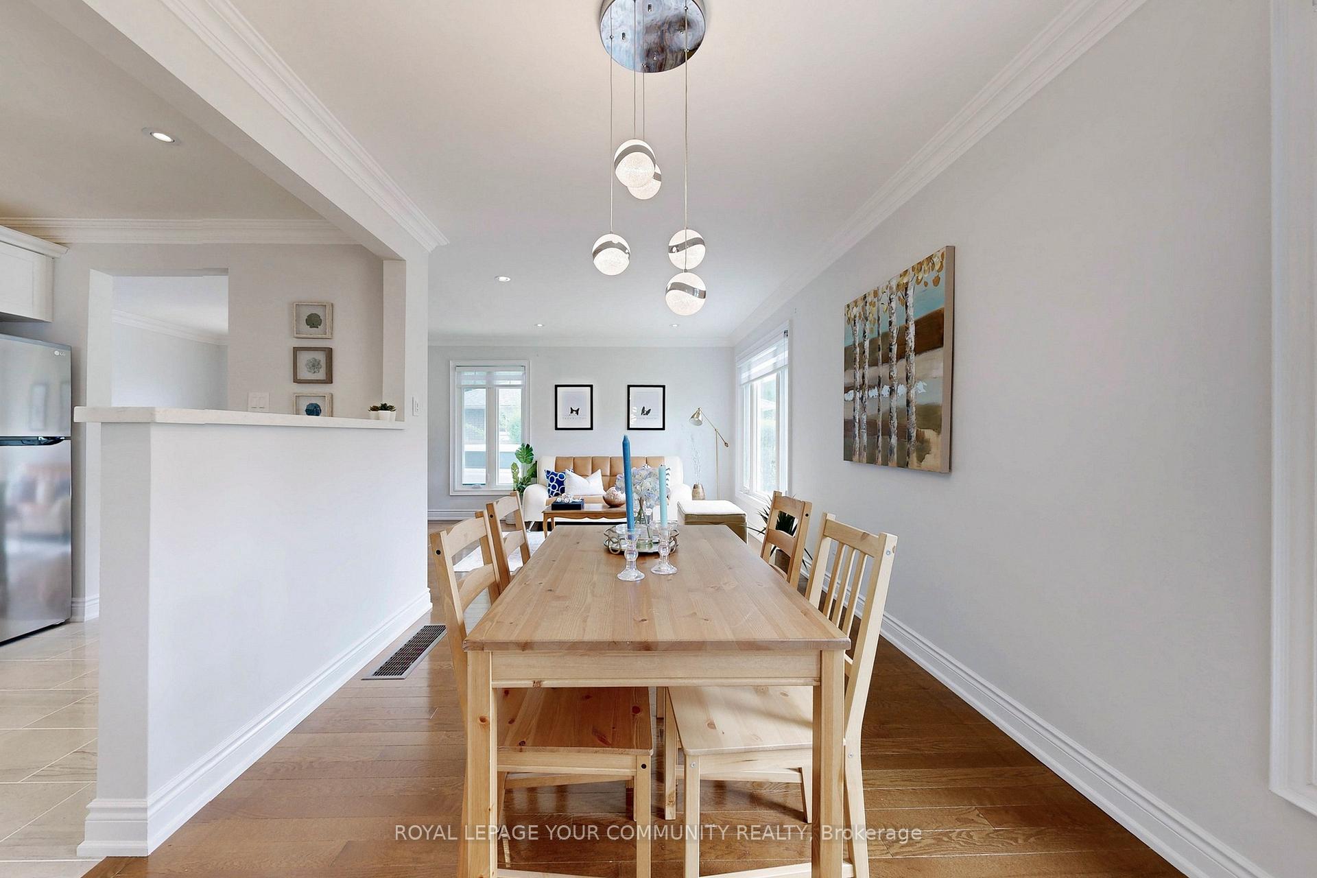 Photo 16 of 5 Wenderly Drive, Aurora, Aurora Village — HOMEH