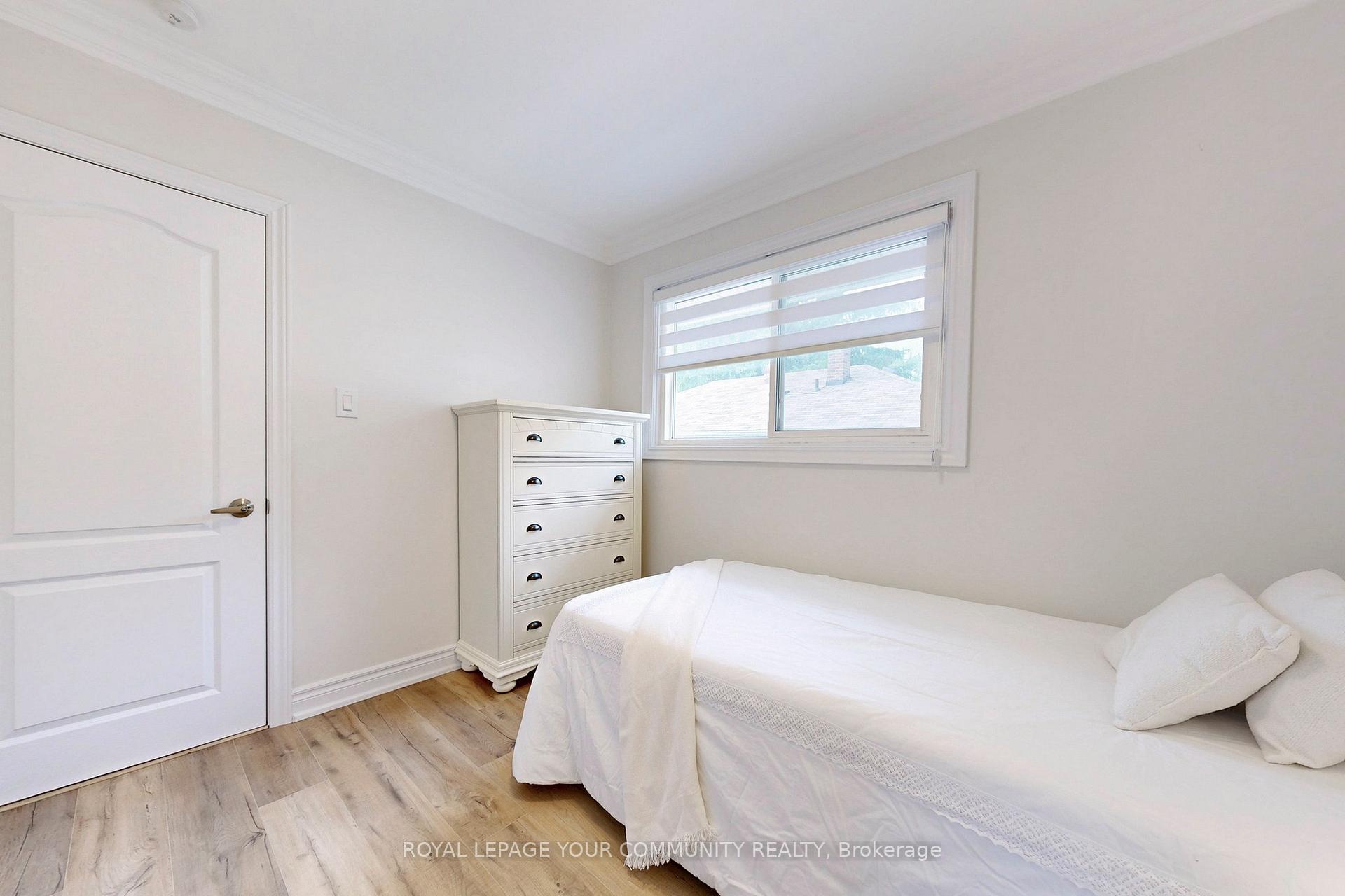 Photo 24 of 5 Wenderly Drive, Aurora, Aurora Village — HOMEH