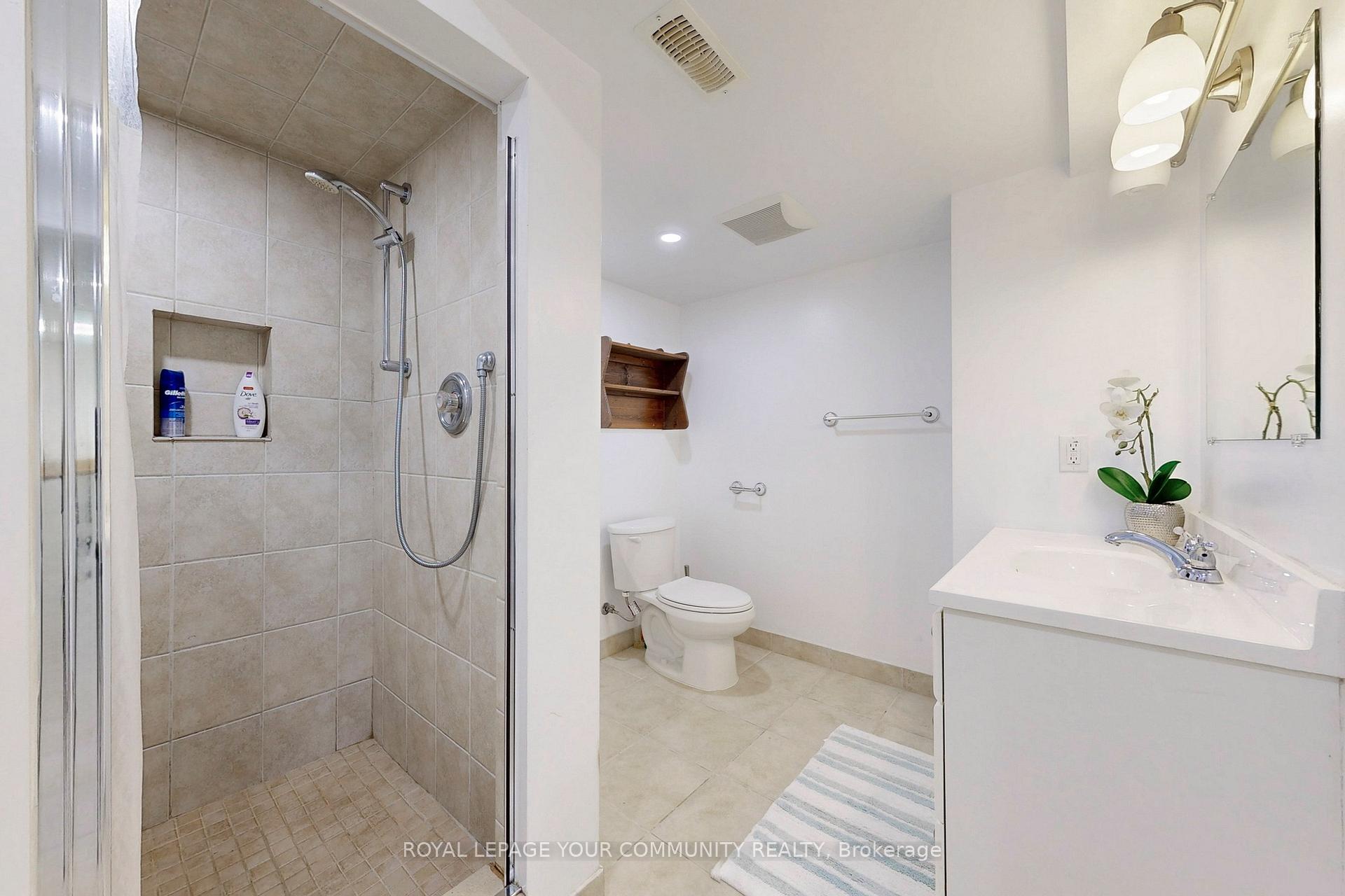 Photo 41 of 5 Wenderly Drive, Aurora, Aurora Village — HOMEH