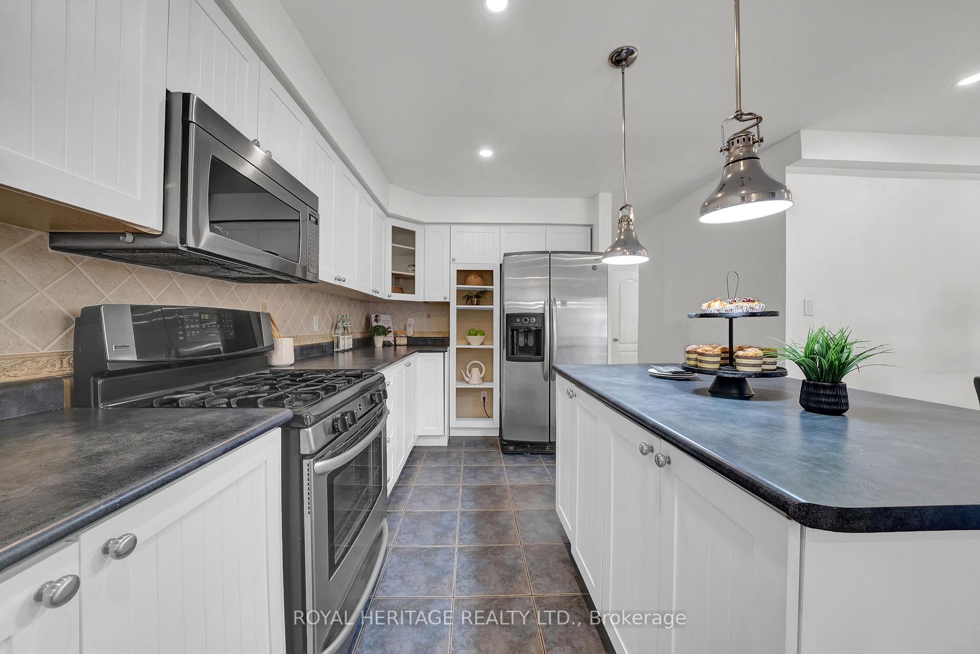 Photo 14 of 74 Stillwell Lane, Clarington, Newcastle — HOMEH