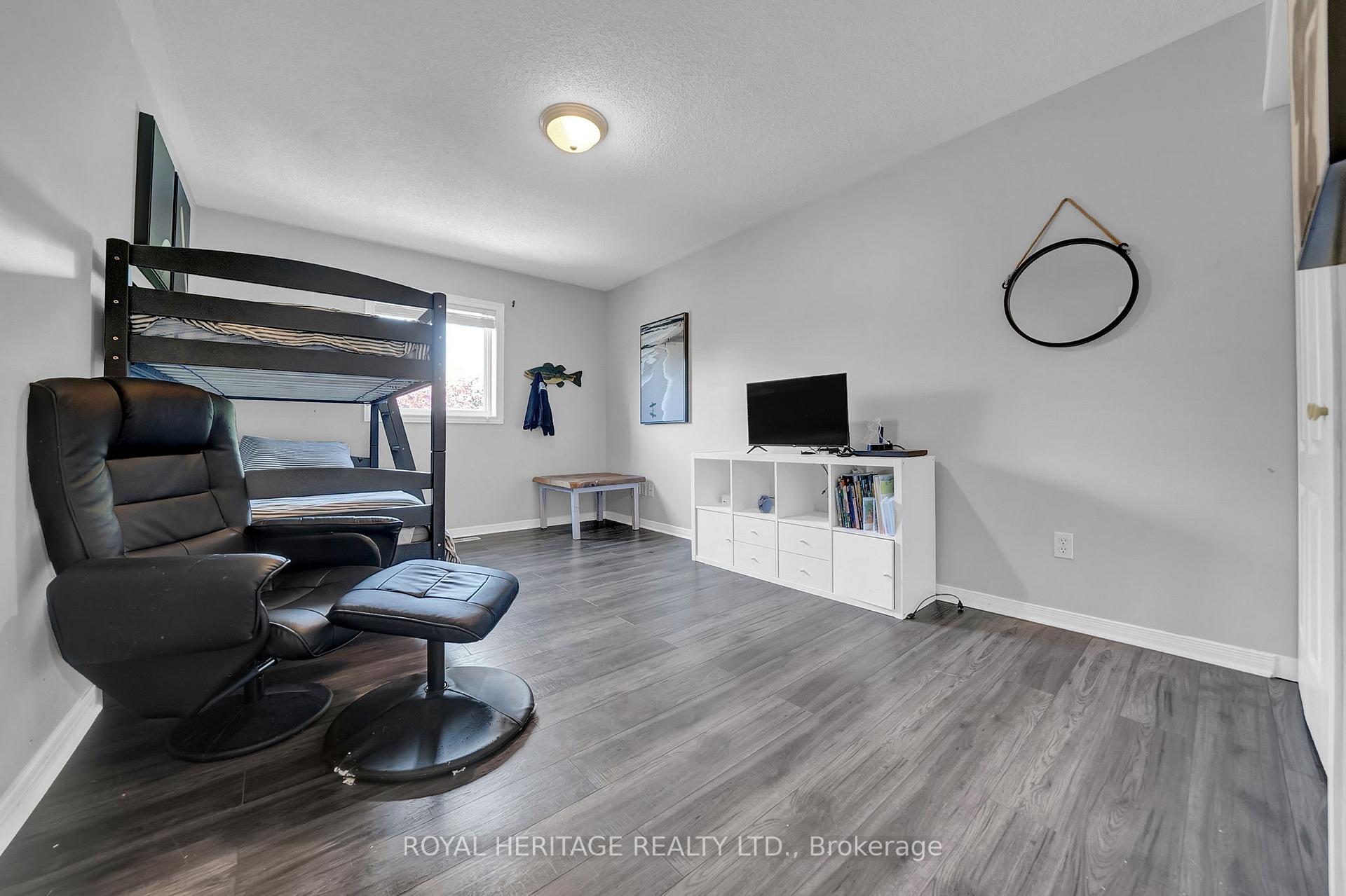 Photo 20 of 74 Stillwell Lane, Clarington, Newcastle — HOMEH