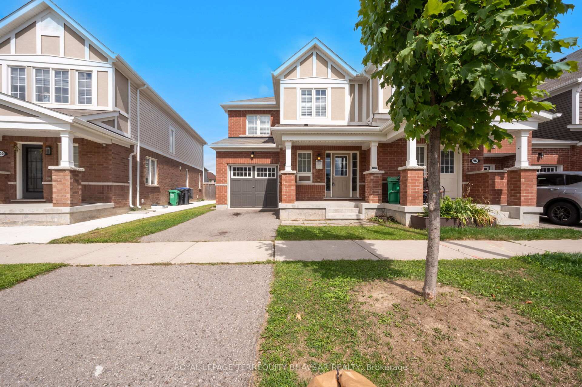 Photo 13 of 98 Quillberry Close, Brampton, Northwest Brampton — HOMEH