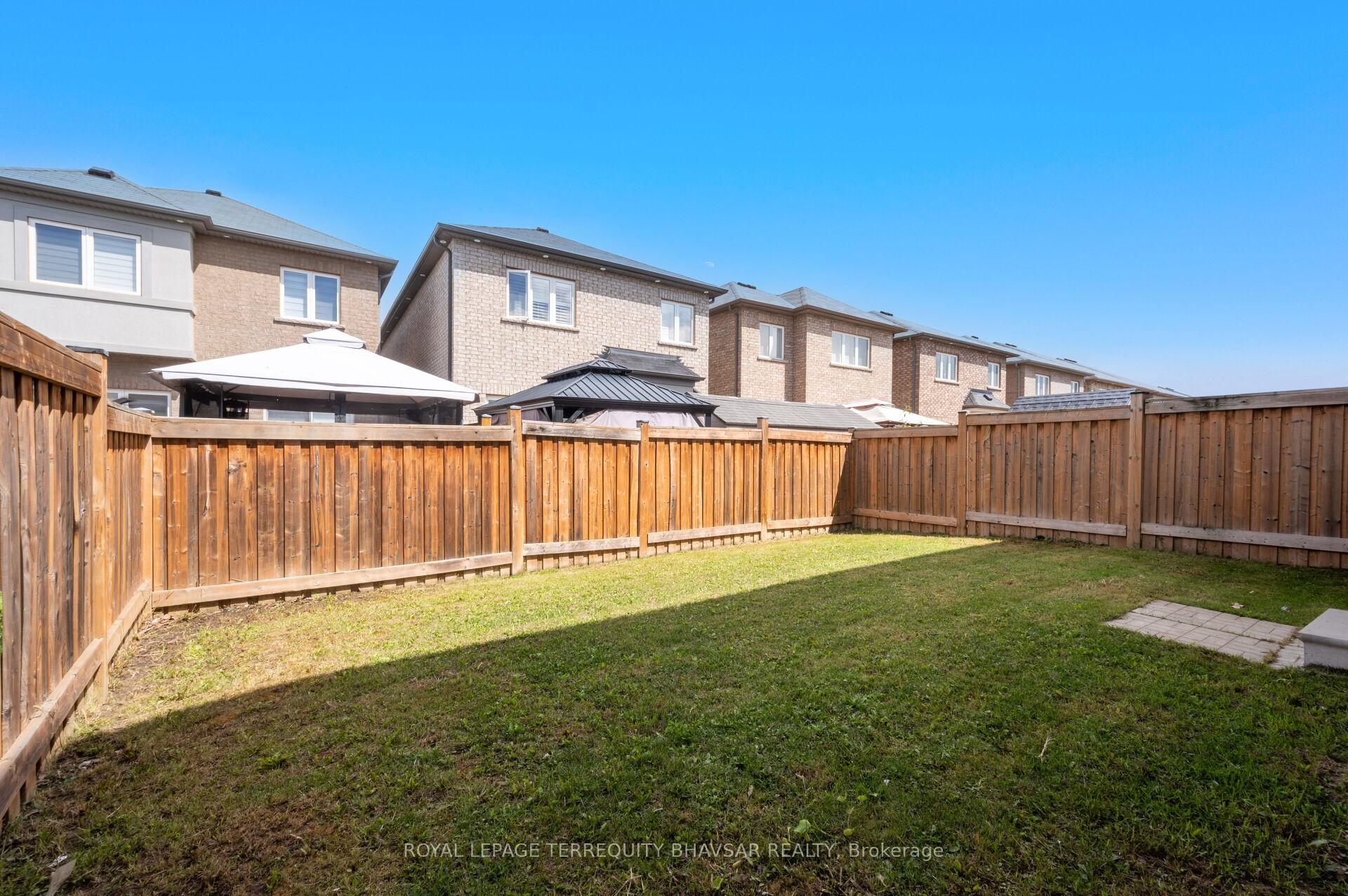 Photo 44 of 98 Quillberry Close, Brampton, Northwest Brampton — HOMEH