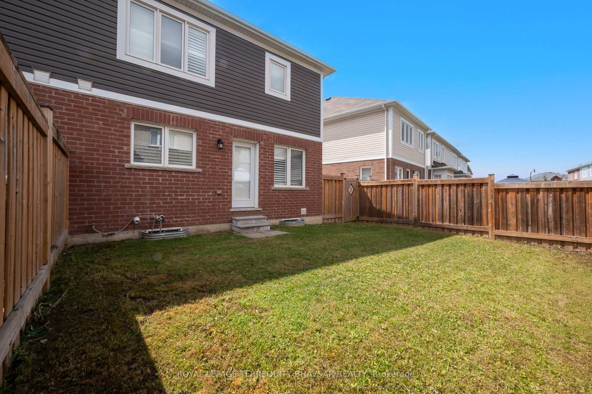 Photo 39 of 98 Quillberry Close, Brampton, Northwest Brampton — HOMEH