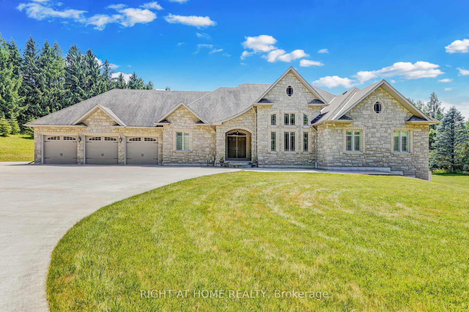 Photo 1 of 15848 Mountainview Road, Caledon, Caledon East — HOMEH