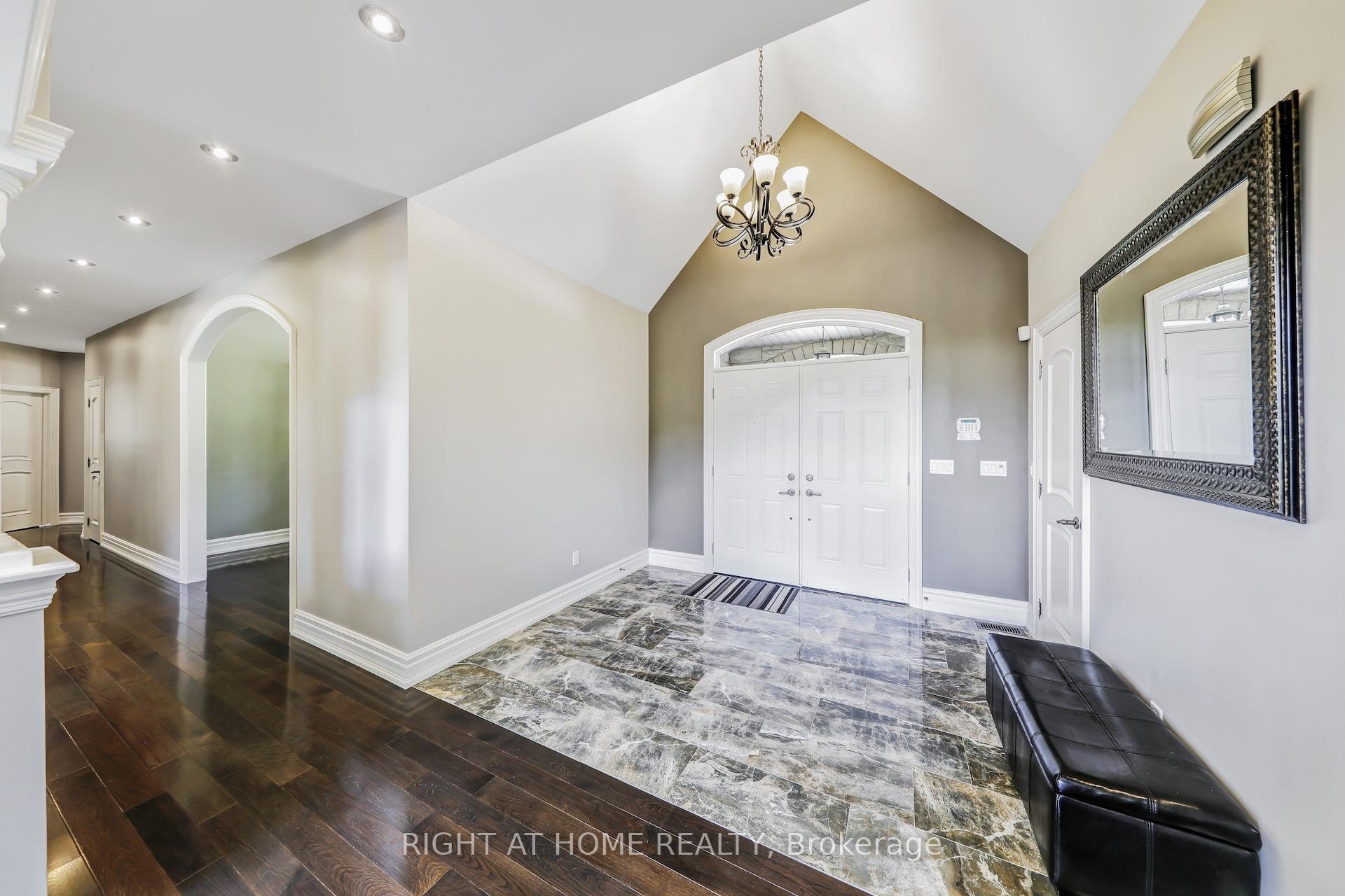 Photo 13 of 15848 Mountainview Road, Caledon, Caledon East — HOMEH