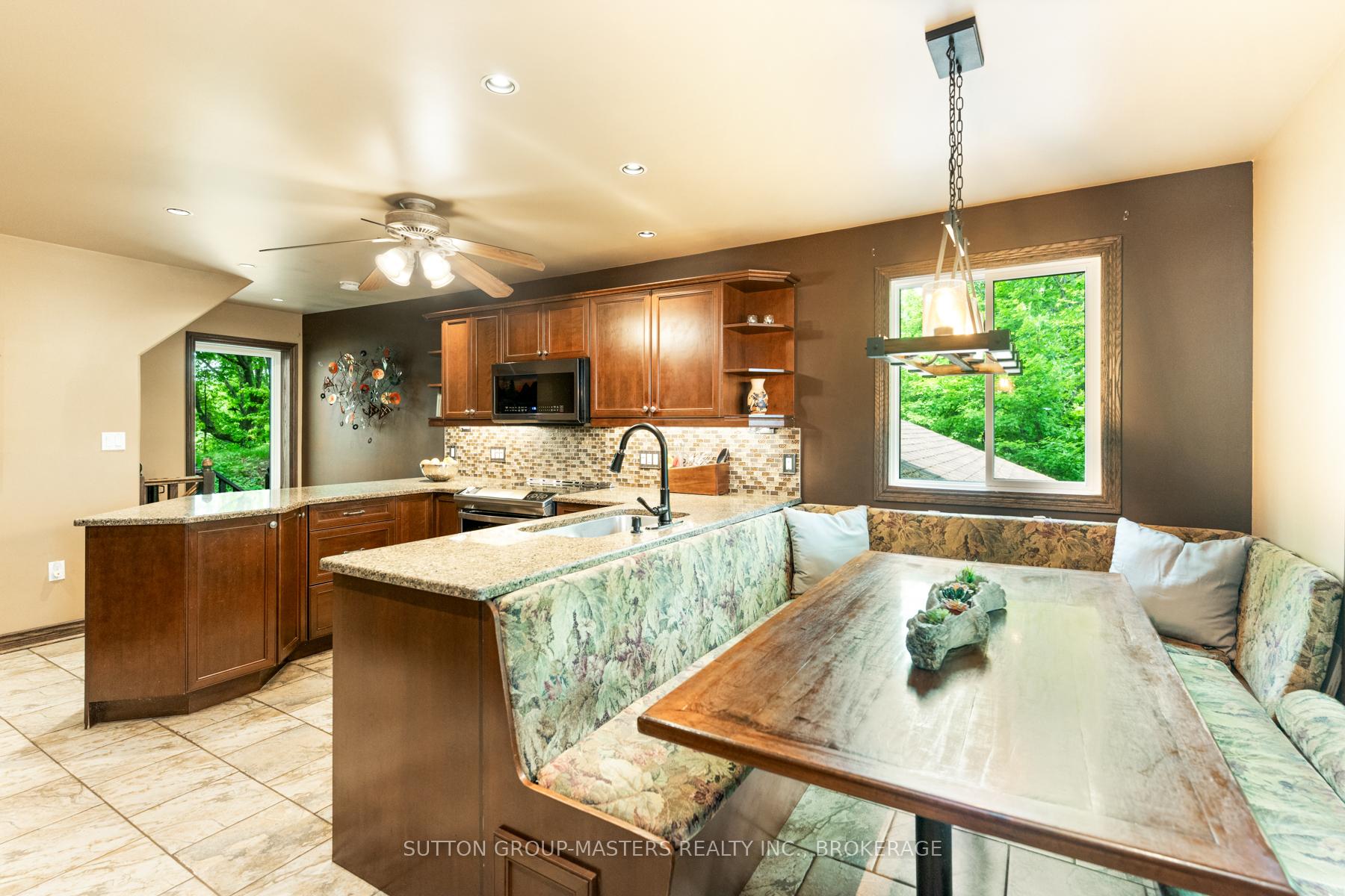Photo 11 of 4216 Pine Ridge Drive, Frontenac, Frontenac South — HOMEH