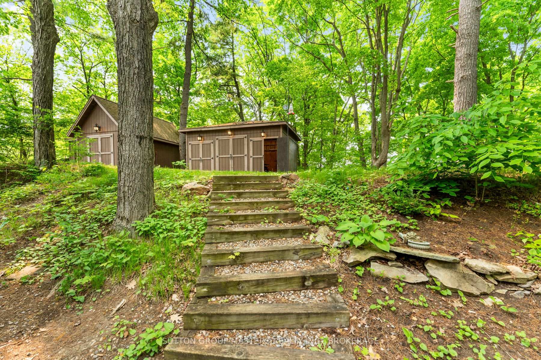 Photo 24 of 4216 Pine Ridge Drive, Frontenac, Frontenac South — HOMEH