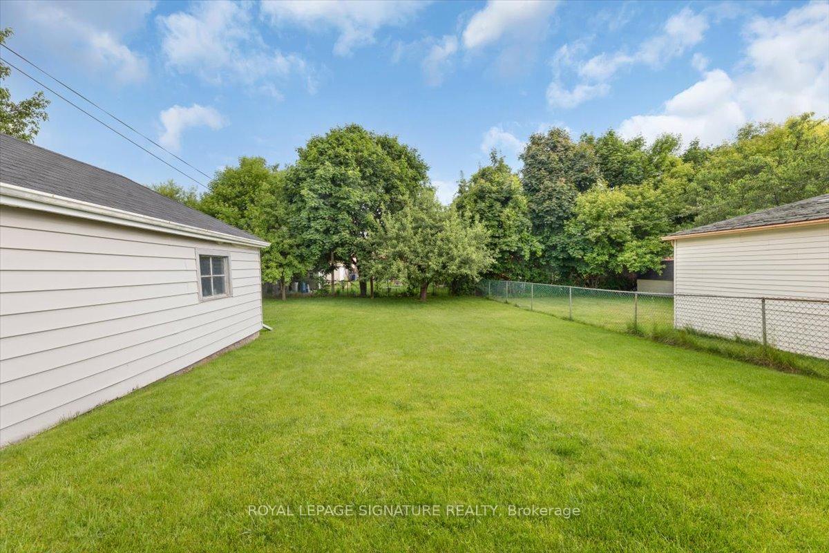 Photo 17 of 234 Etna Avenue, Oshawa, Central — HOMEH