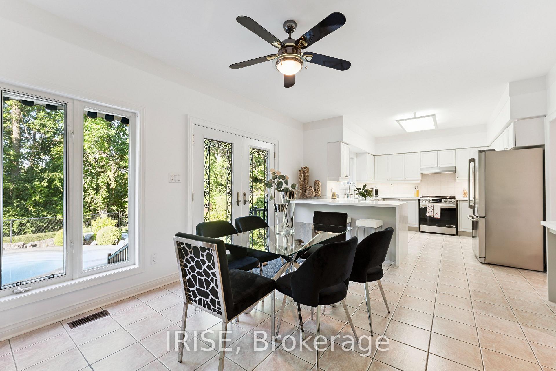 Photo 9 of 20 Viewmount Crescent, Brampton, Snelgrove — HOMEH
