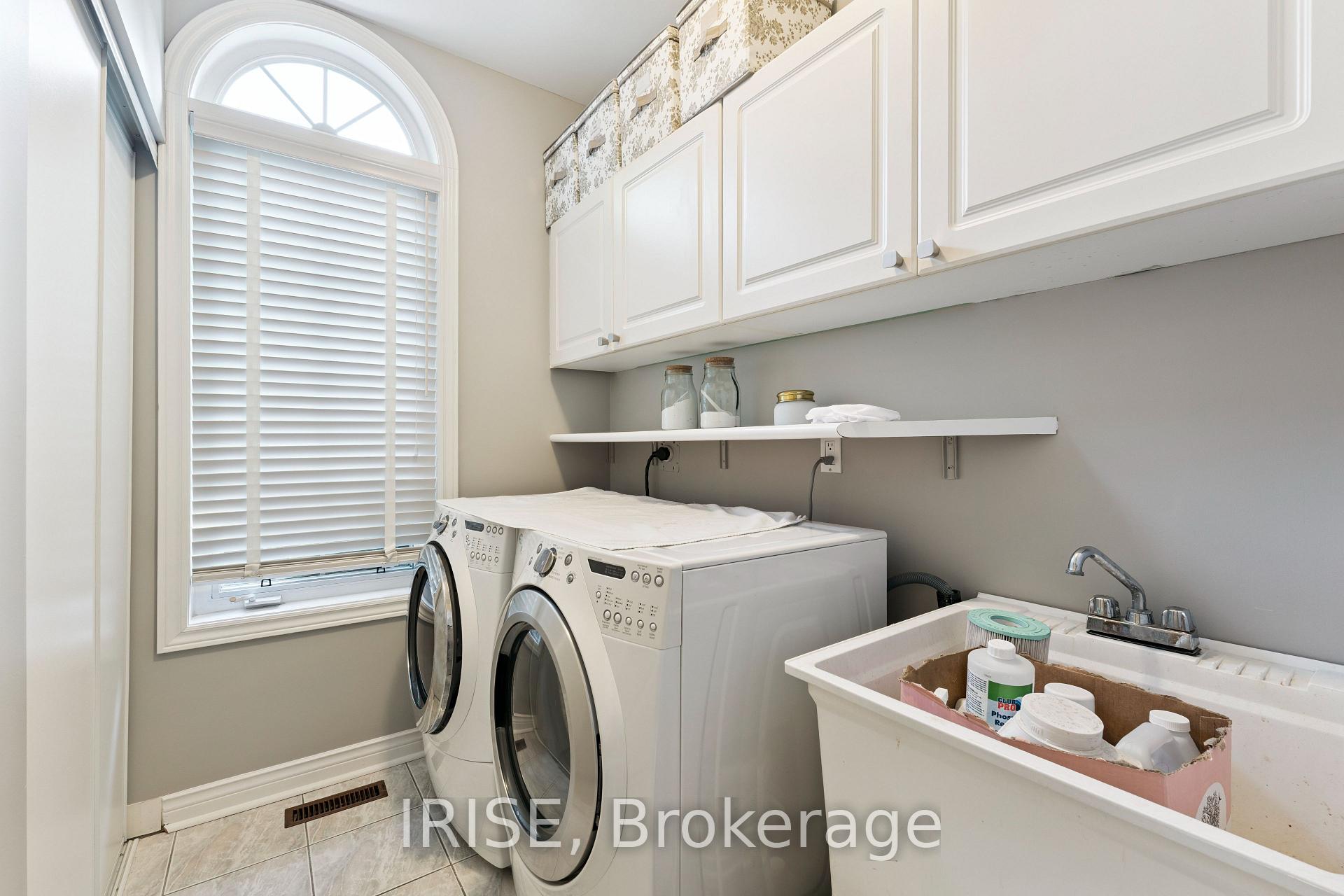 Photo 22 of 20 Viewmount Crescent, Brampton, Snelgrove — HOMEH